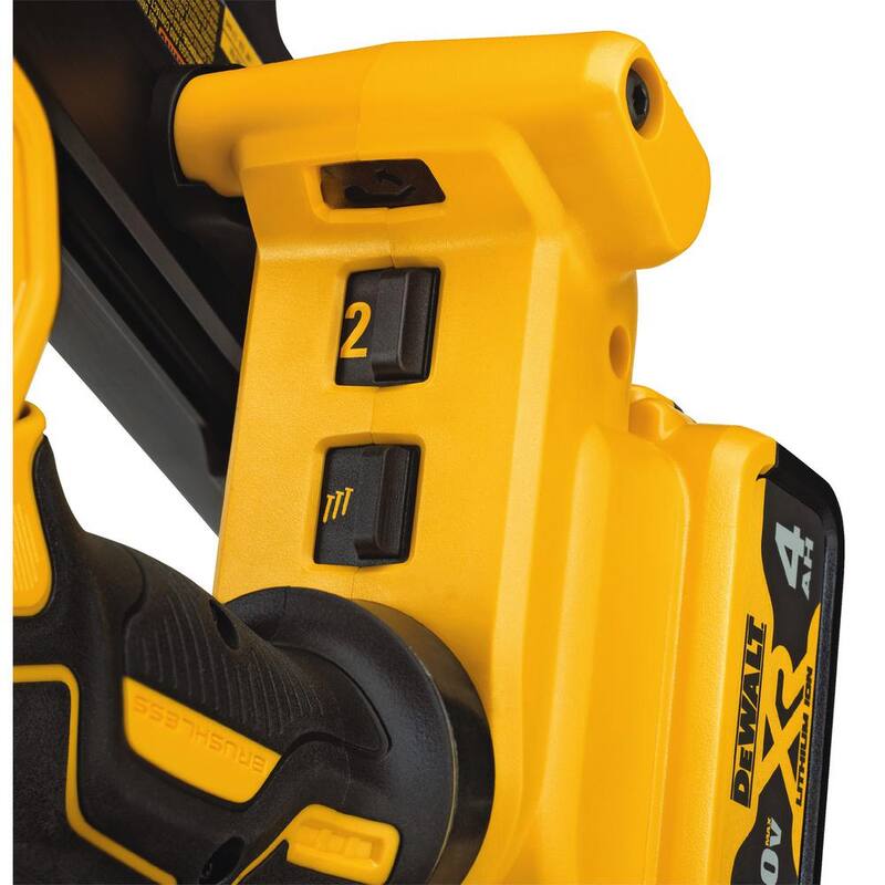 DEWALT 20V MAX XR Clavadora inalámbrica sin escobillas de 2 velocidades y 21 grados con alimentación de plástico y pelacables sin escobillas (sólo herramientas) - DCN21PLBW151B