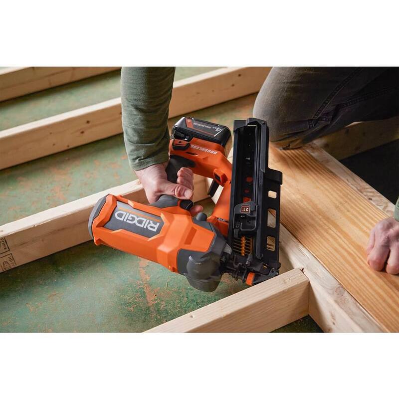 Clavadora de armazón inalámbrica sin escobillas de 18V 21° 3-1/2 in. de RIDGID con destornillador de impacto sin escobillas de 3 velocidades de 1/4 in. (solo herramientas) - R09894B-R862311B