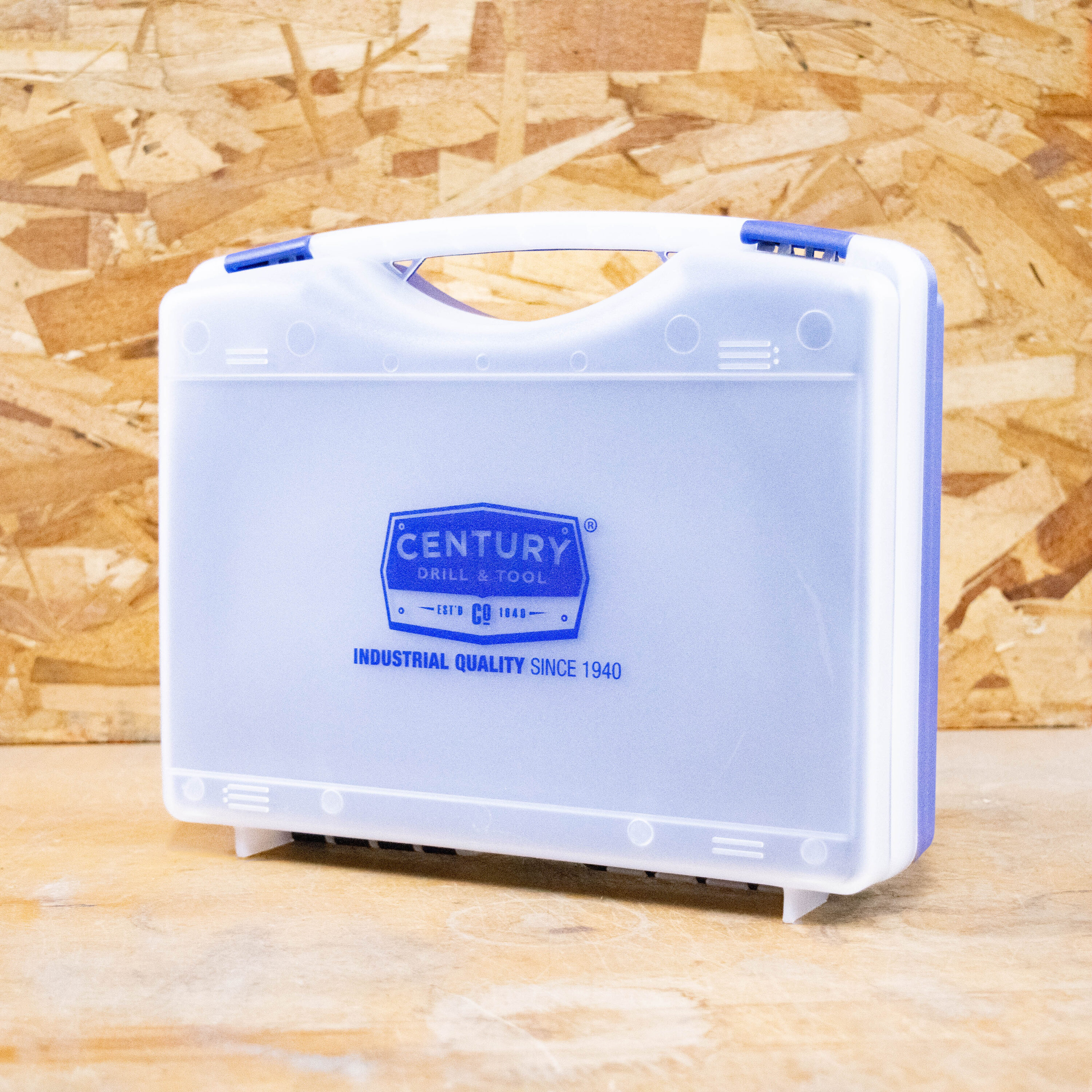 Juego de Herramientas para Cortar Agujeros de Tornillo Bimetálico sin Arbura de Century Drill & Tool (Set de 13 Piezas) con Estuche Resistente 05905