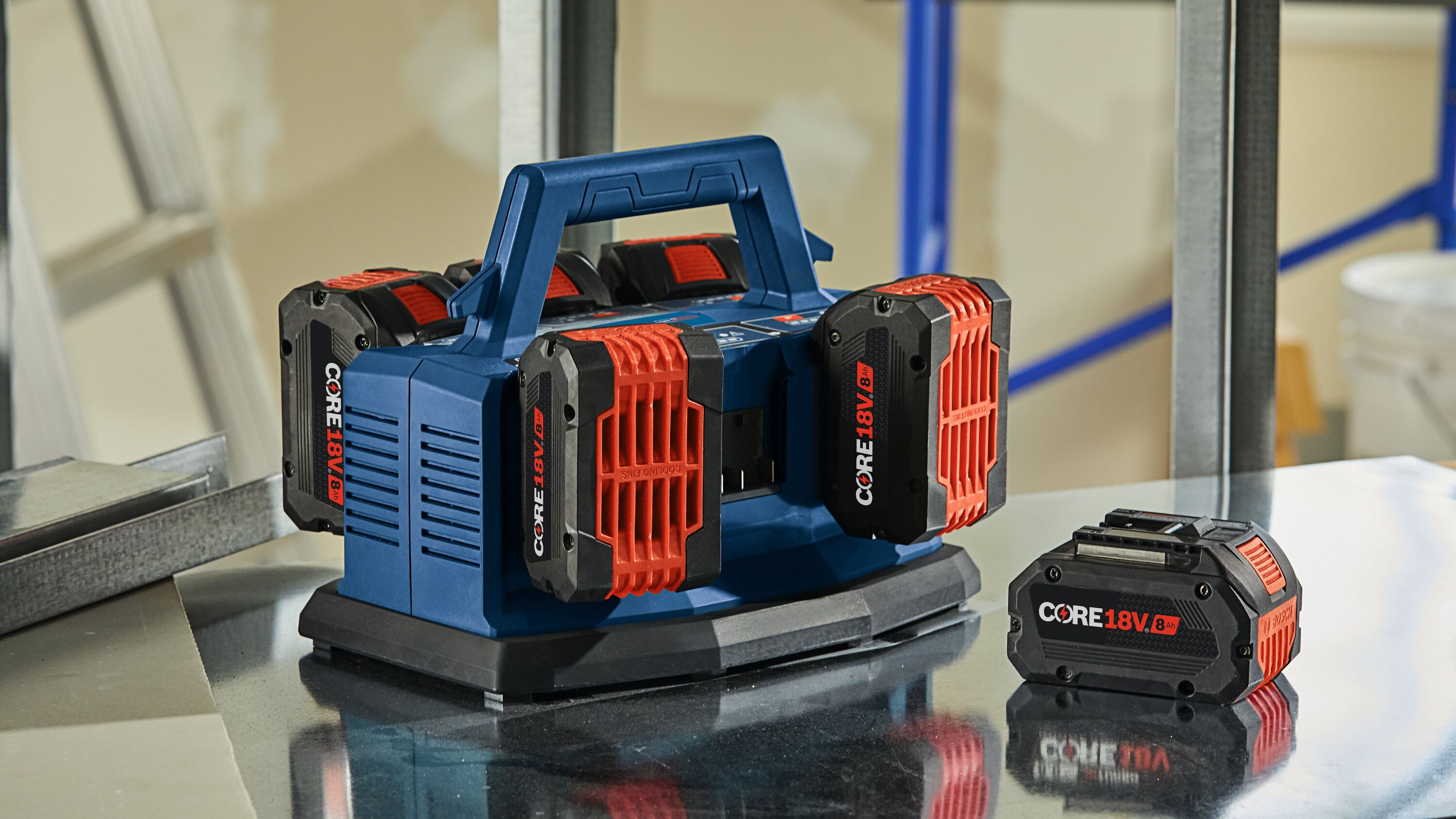 Estación de carga de batería de iones de litio Bosch 18 V GAL 18V6-80