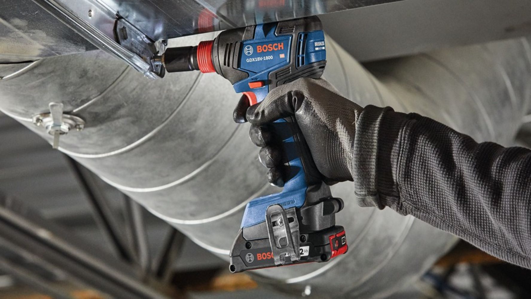 Kit de combo de 4 herramientas eléctricas sin escobillas de 18 voltios de Bosch con estuche blando (incluye 2 baterías y cargador) GXL18V-497B23
