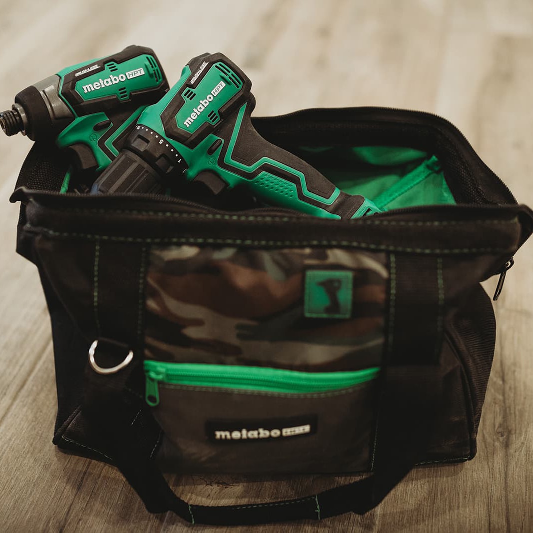 Kit Combo de Herramientas Eléctricas sin Escobillas Metabo HPT de 18 Voltios con Estuche Blando (Incluye 2 Baterías y Cargador) KC18DDXSM