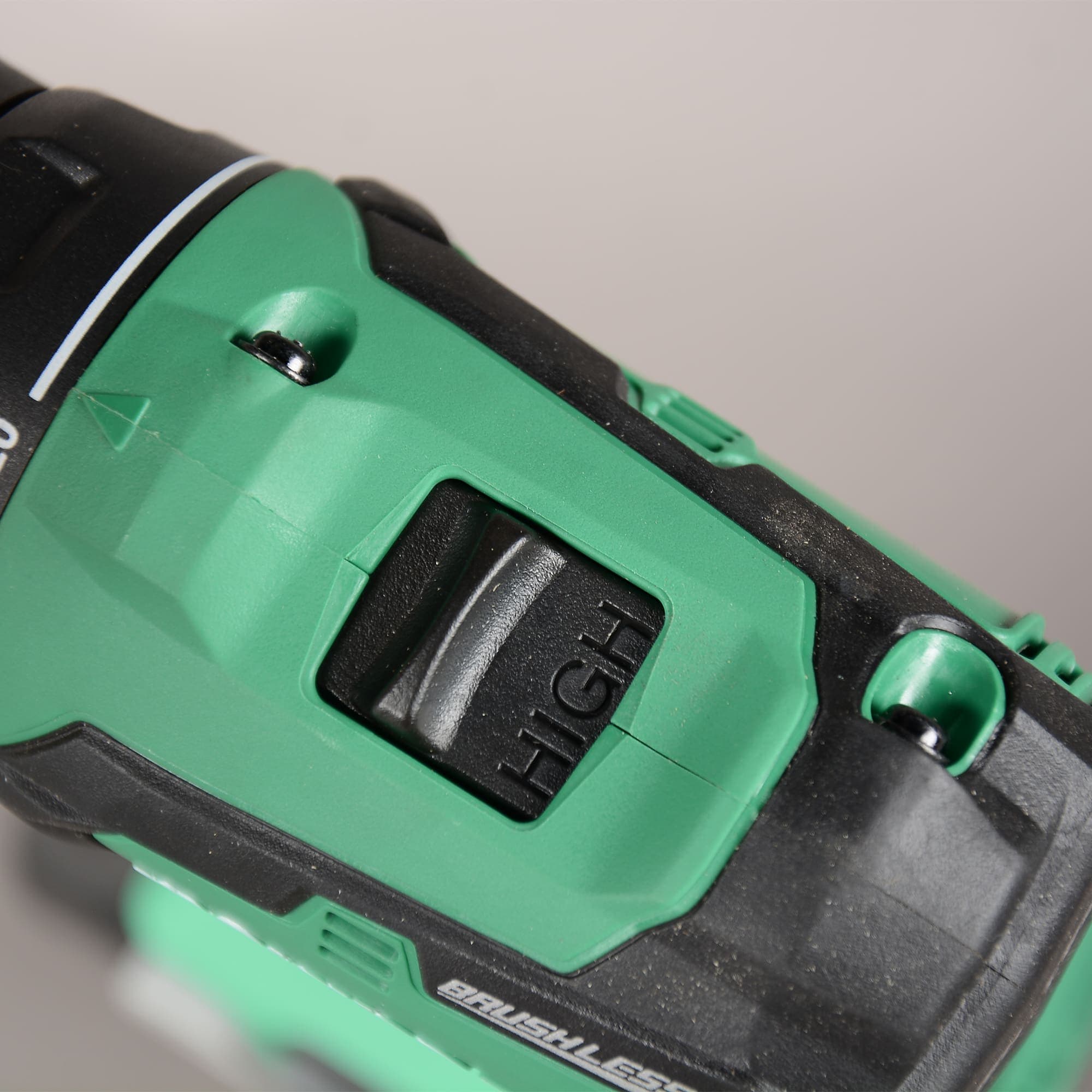 Kit Combo de Herramientas Eléctricas sin Escobillas Metabo HPT de 18 Voltios con Estuche Blando (Incluye 2 Baterías y Cargador) KC18DDXSM