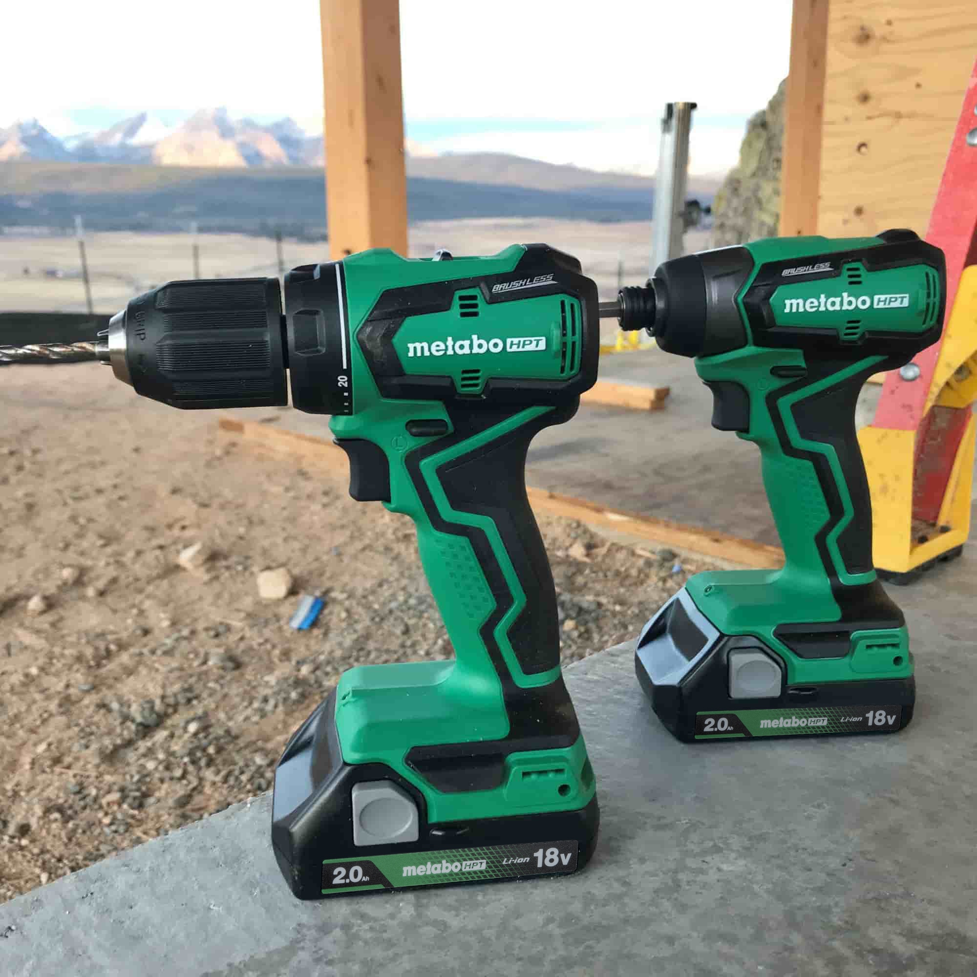 Kit Combo de Herramientas Eléctricas sin Escobillas Metabo HPT de 18 Voltios con Estuche Blando (Incluye 2 Baterías y Cargador) KC18DDXSM