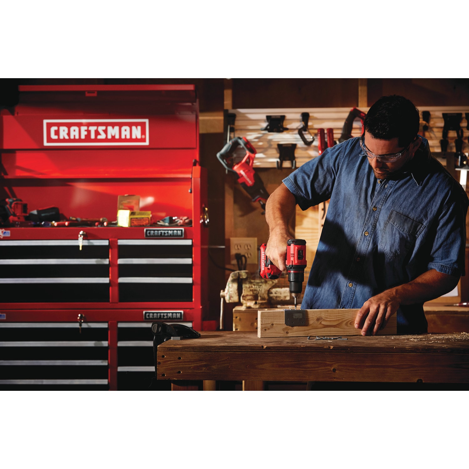 Taladro inalámbrico sin escobillas CRAFTSMAN V20 de 1/2 pulgadas 20 voltios máximo (Incluye bolsa suave) CMCD710C1