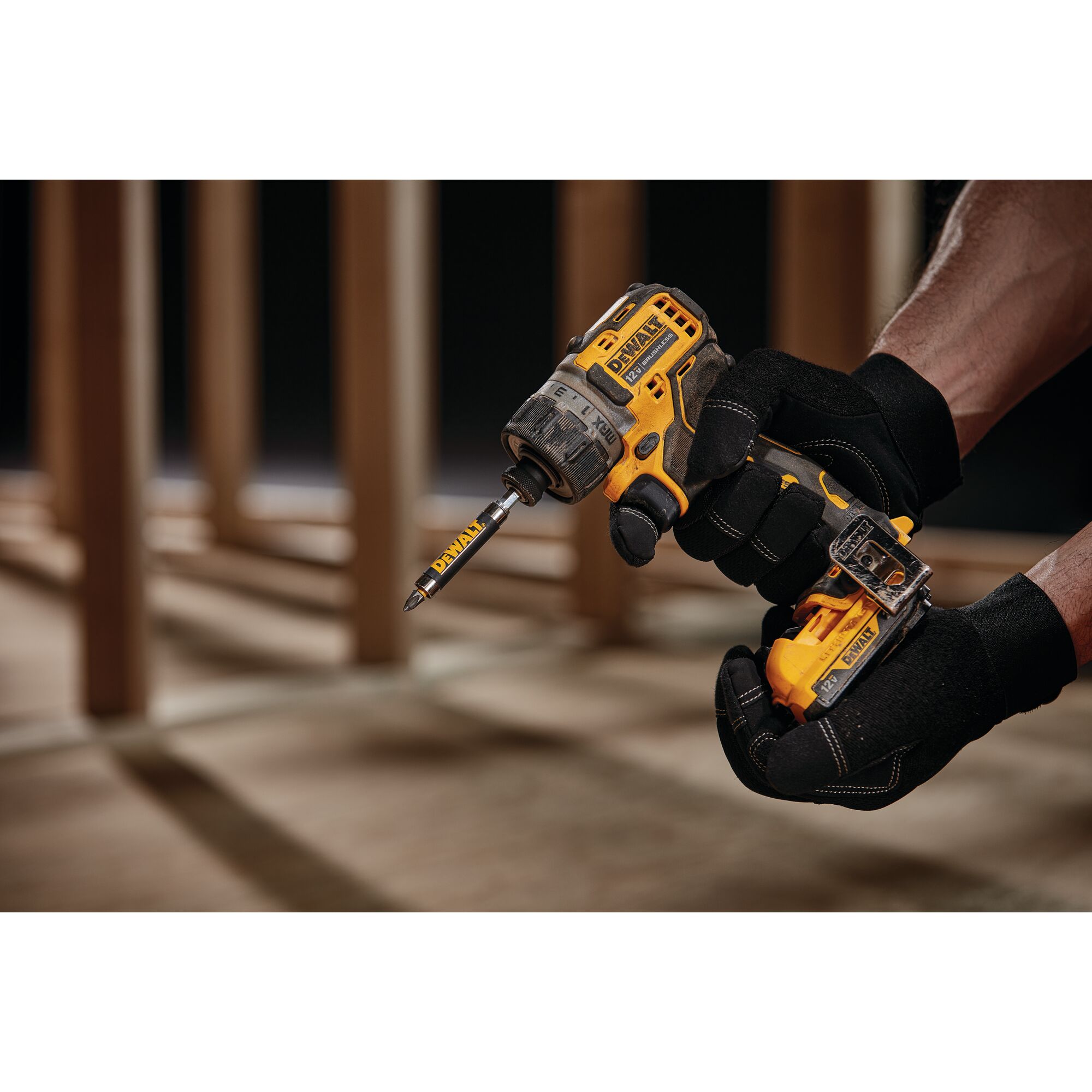 Destornillador inalámbrico DEWALT XTREME 12 voltios Max Brushless de 1/4 pulgadas (Batería y Cargador no incluidos) DCF601B