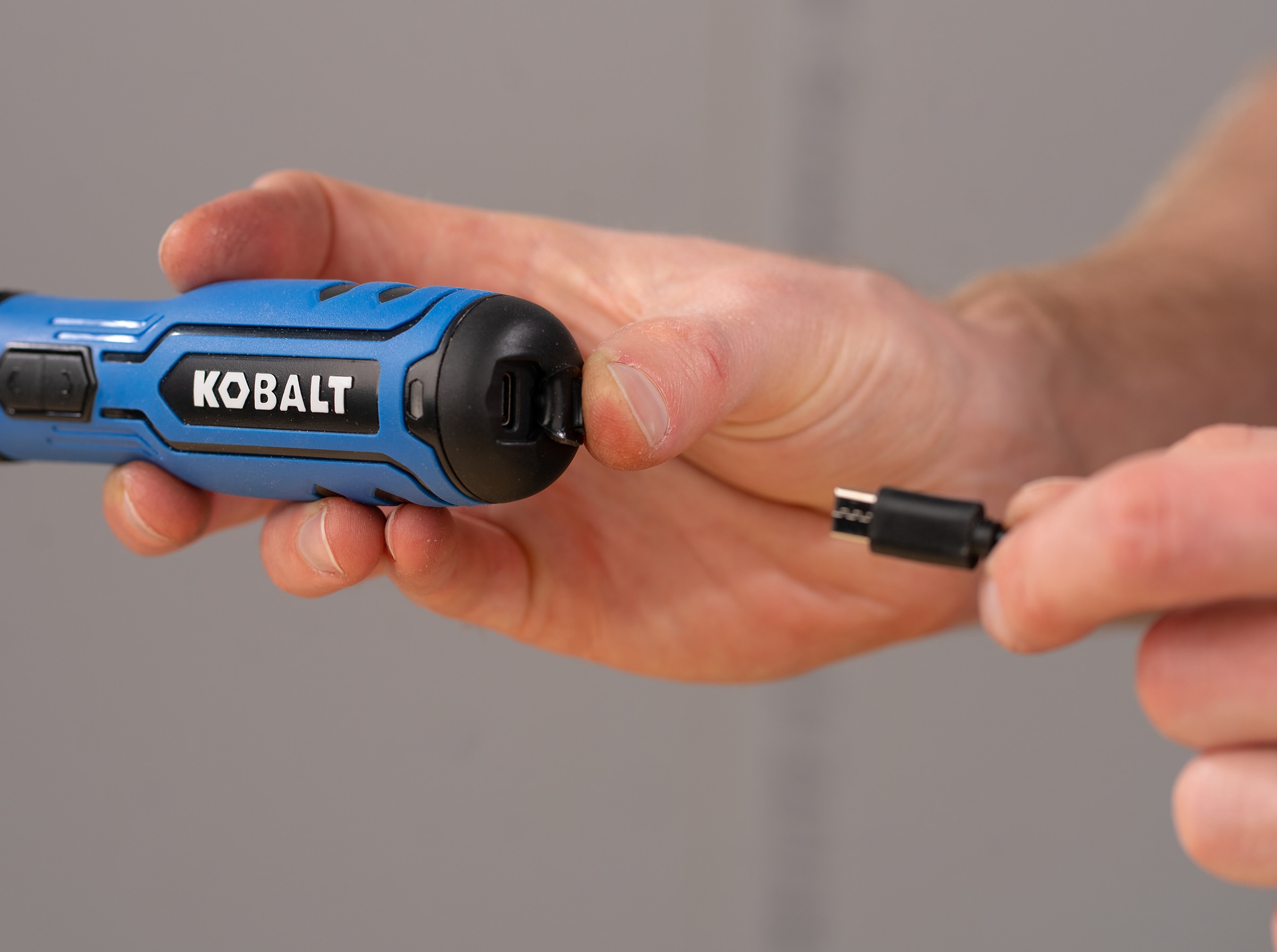 Destornillador inalámbrico de 1/4 de pulgada Kobalt 4 voltios Max (Batería incluida y cargador no incluido) 68686