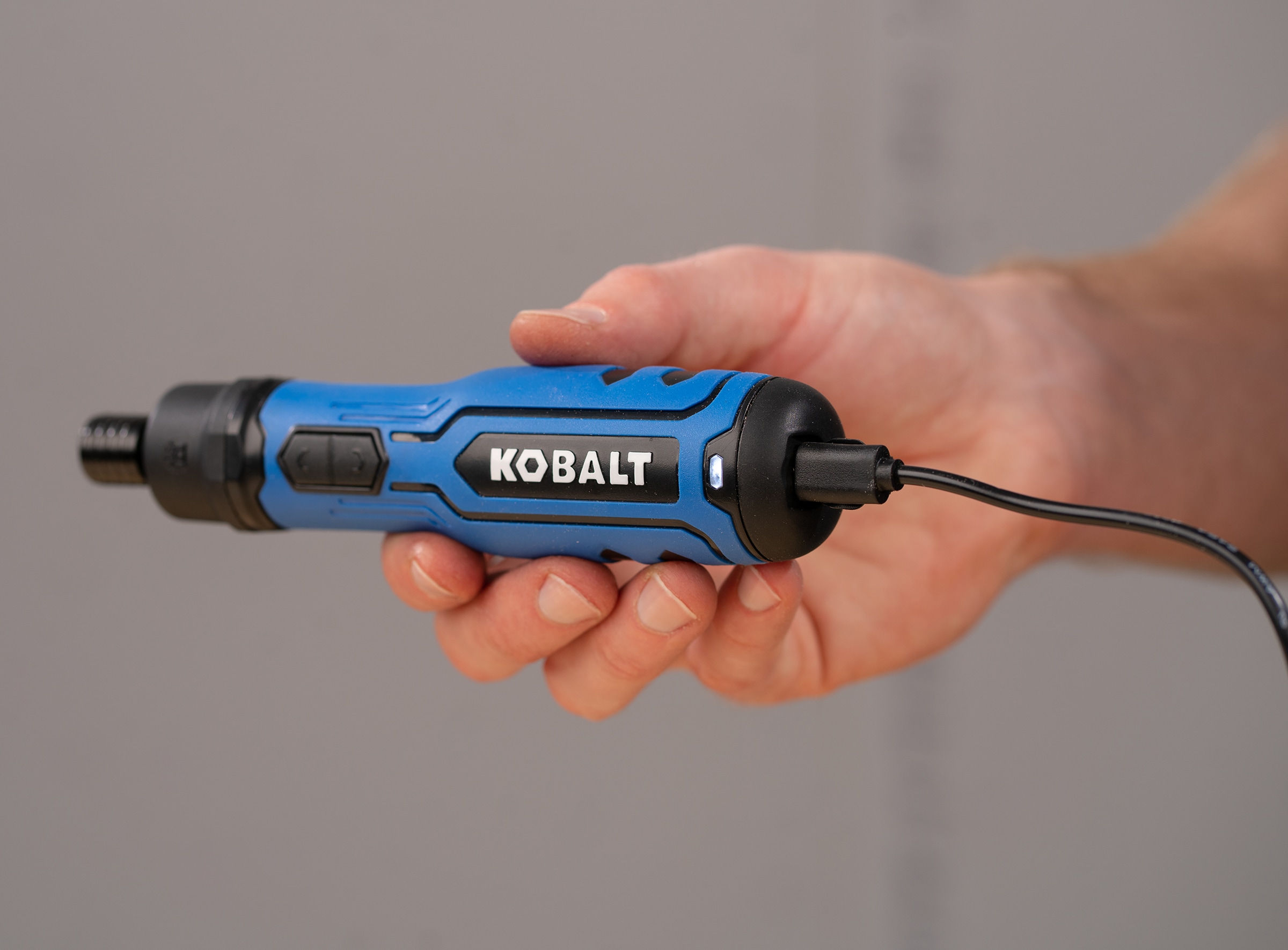 Destornillador inalámbrico de 1/4 de pulgada Kobalt 4 voltios Max (Batería incluida y cargador no incluido) 68686