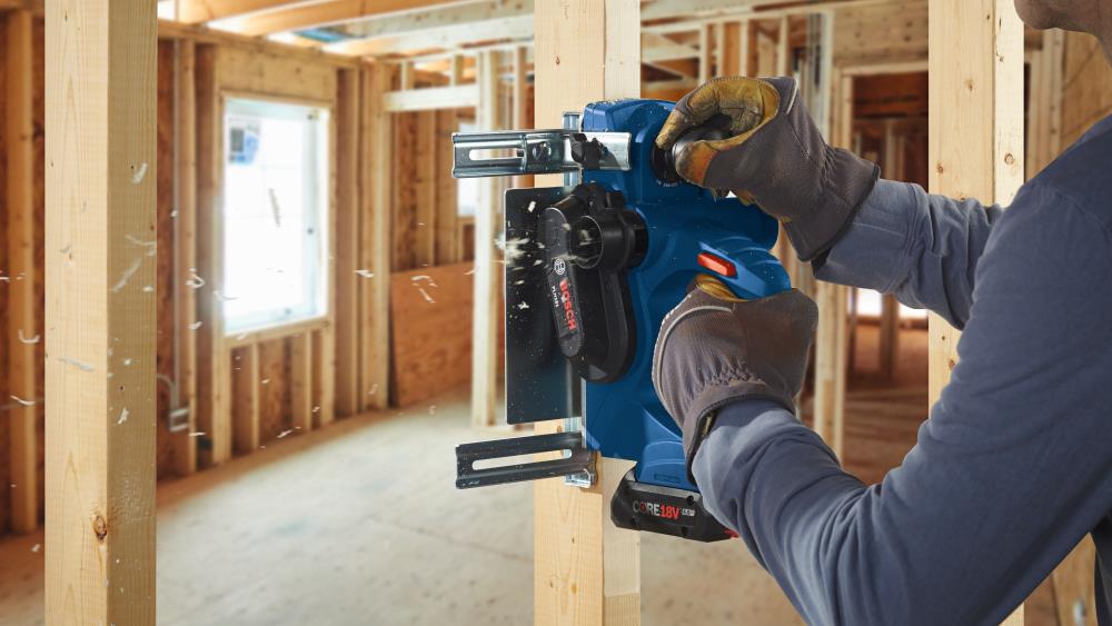 Desbastadora de mano Bosch de 3.25 pulgadas y 18 voltios