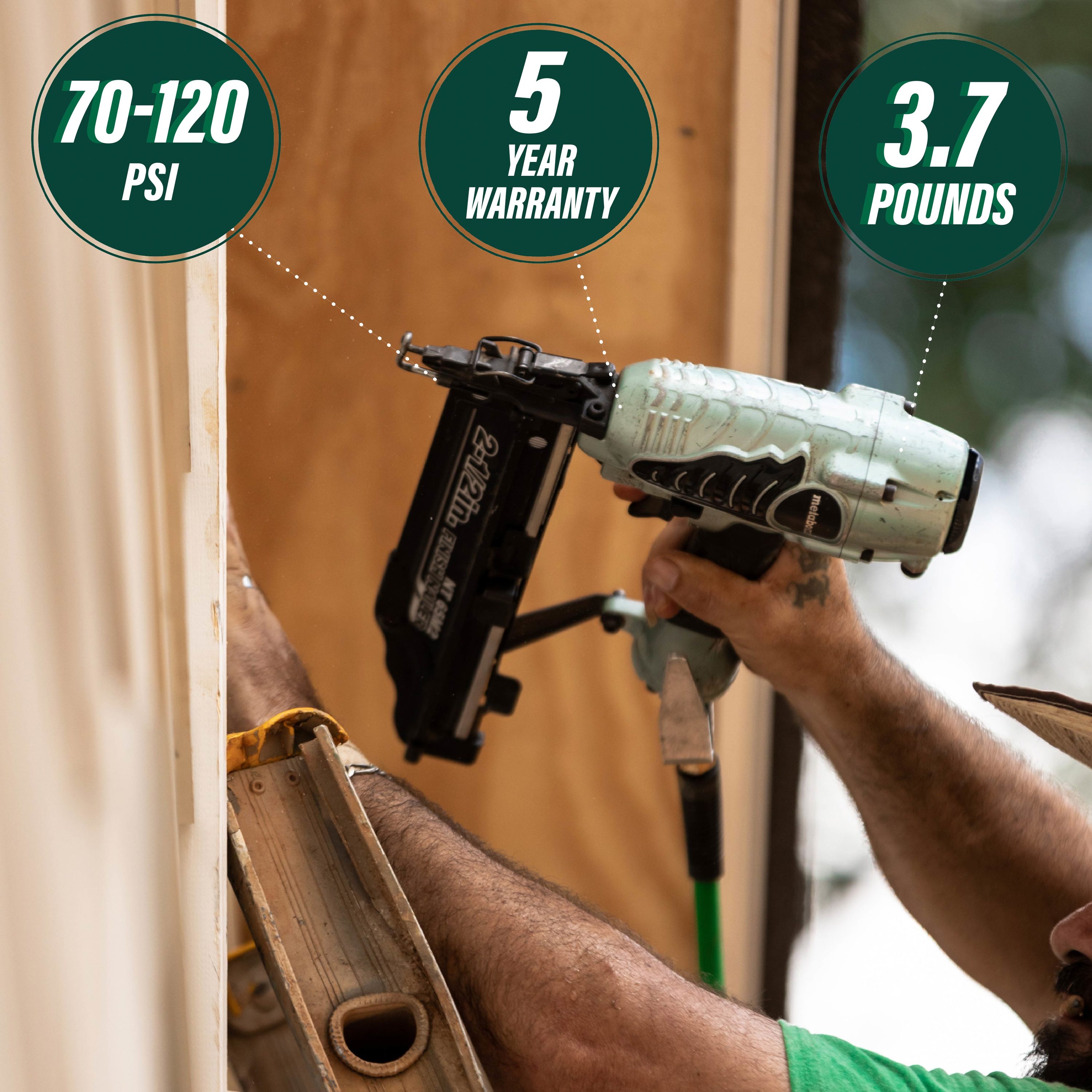 Clavadora de acabado recta neumática de 16 galgas de 2-1/2 pulgadas Metabo HPT NT65M2SM
