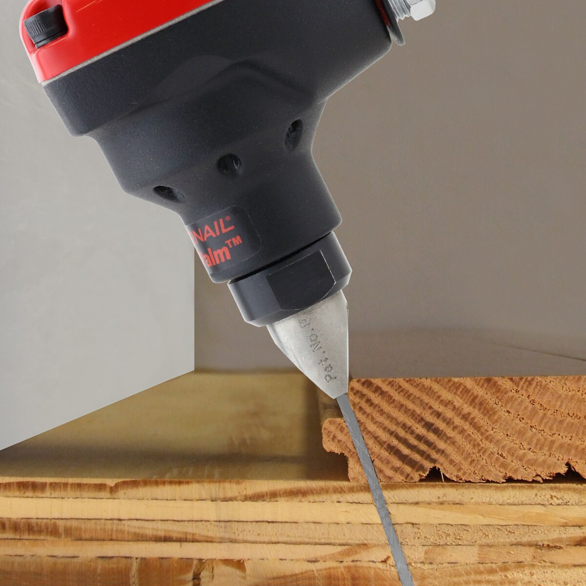 
Clavadora de Pisos Neumática de 16 Gauges Powernail Power Palm 2-en-1