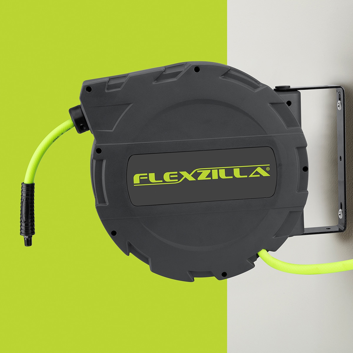 Carrete retráctil de manguera de aire de plástico Flexzilla Flexzilla, 3/8 pulgadas x 30 pies