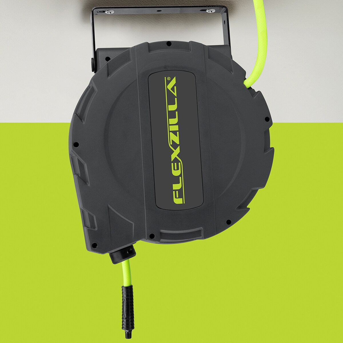 Carrete retráctil de manguera de aire de plástico Flexzilla Flexzilla, 3/8 pulgadas x 30 pies