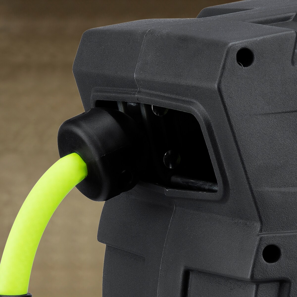 Carrete retráctil de manguera de aire de plástico Flexzilla Flexzilla, 3/8 pulgadas x 30 pies