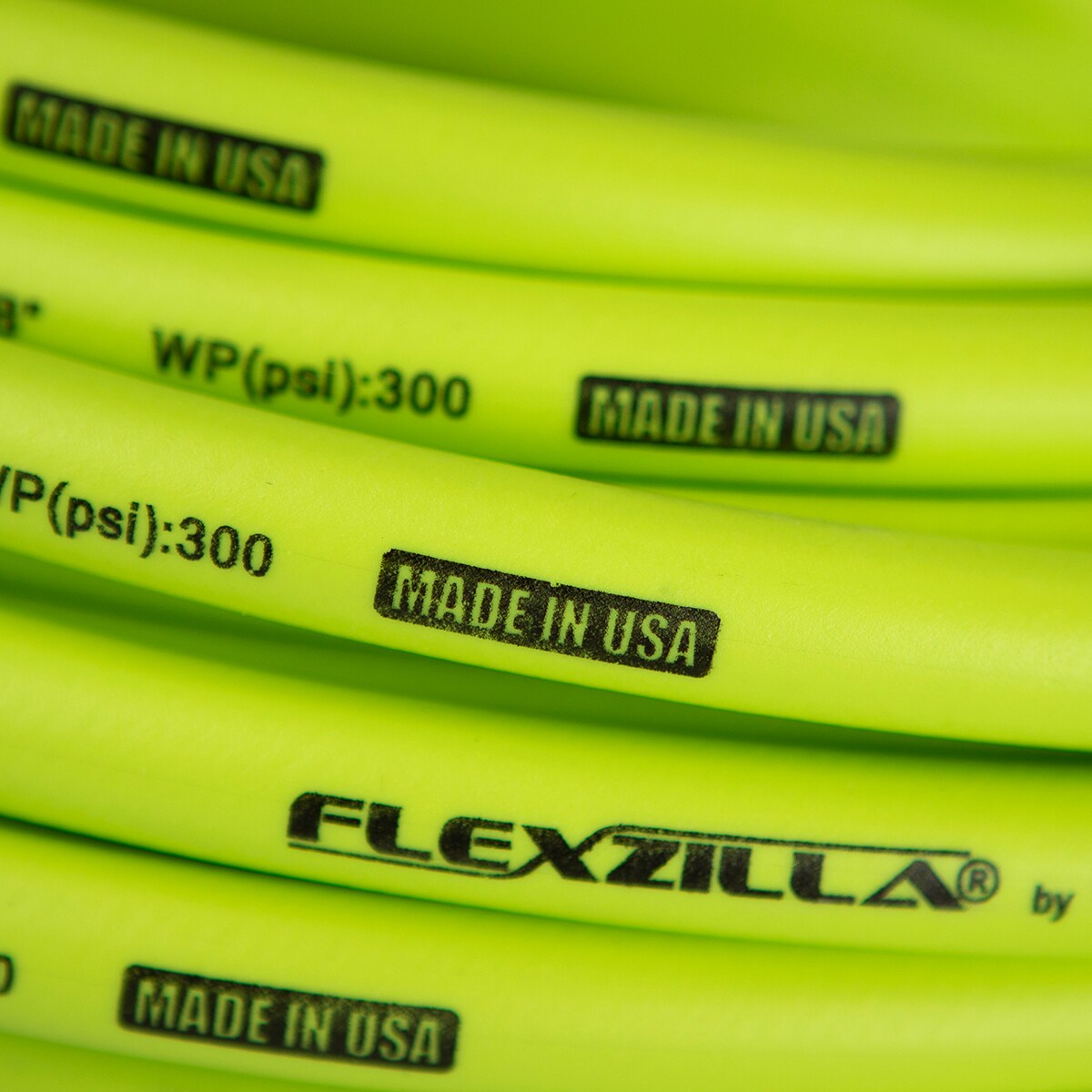 Kit de compresor de aire Flexzilla 11 piezas 3/8 pulg. 50 pies 1/4 pulg. NPT ColorConnex acoplador y conexiones Tipo D rojo HFZCLB11D