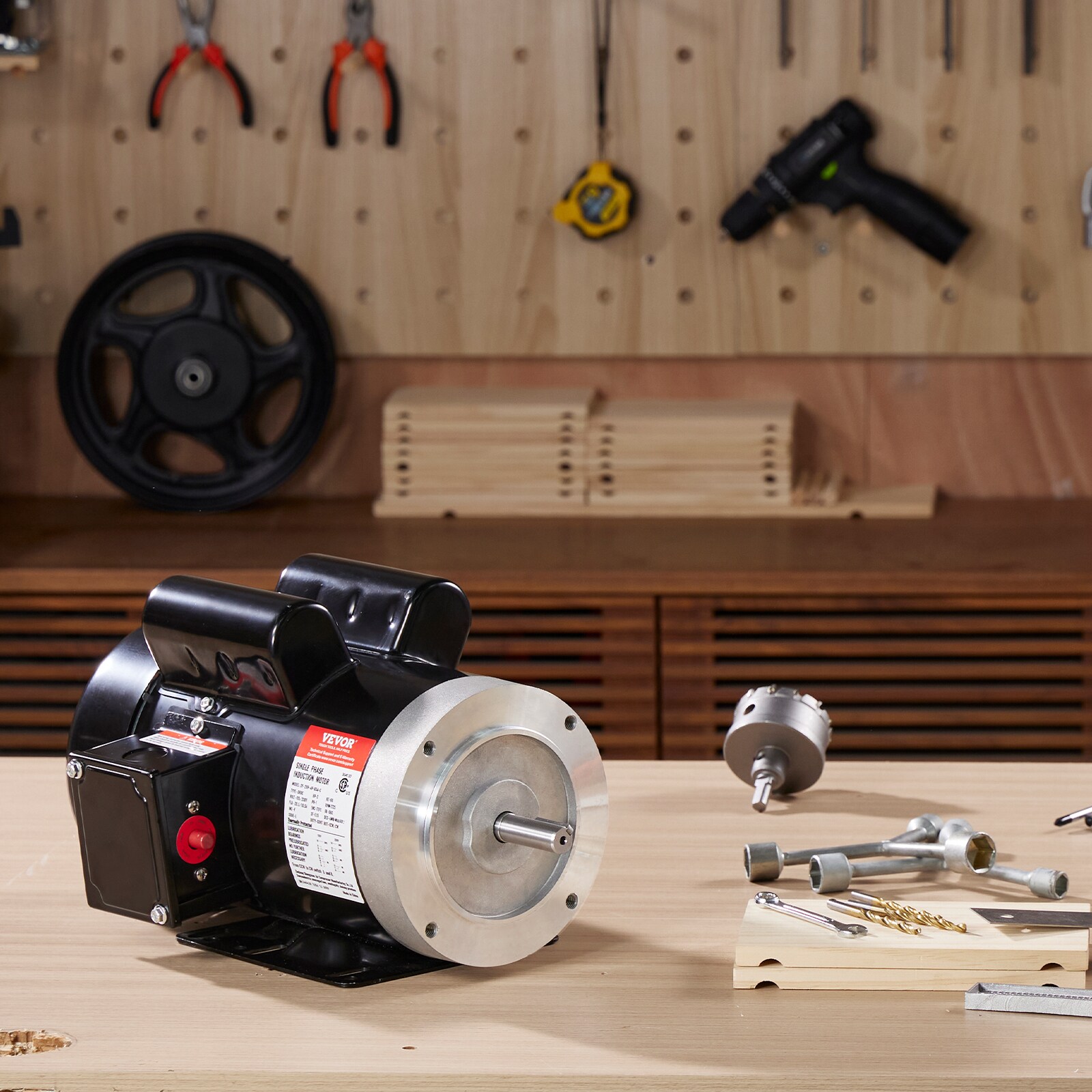 Motor eléctrico VEVOR de 2HP a 1725-RPM, AC 115V/230V, armazón 143/5T, motor de compresor de aire monofásico, eje estriado de 7/8 pulgadas, rotación CW/CCW para maquinaria agrícola y equipo general.