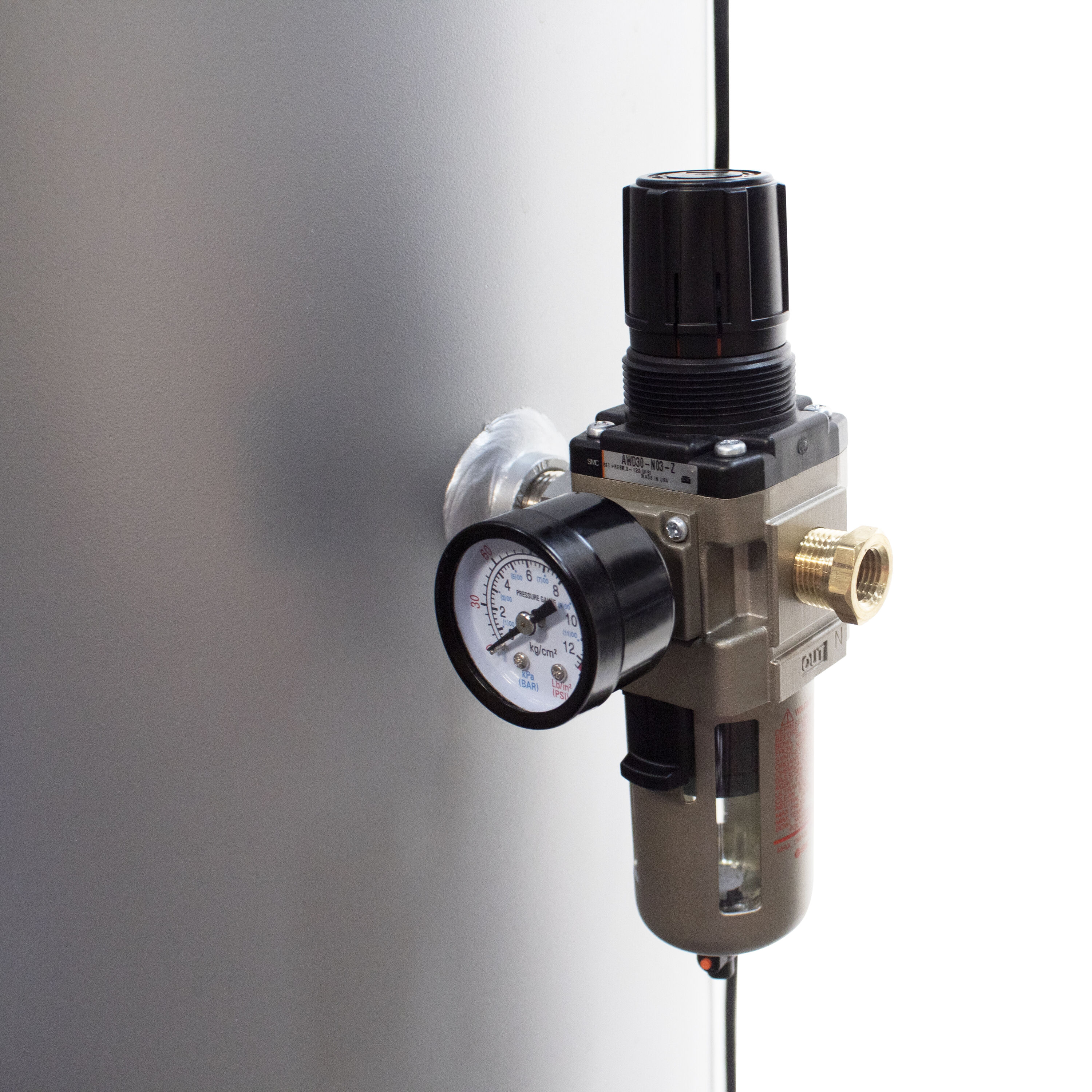 Compresor de Aire Vertical Eléctrico Portátil de 60 Galones y 125 PSI de California Air Tools