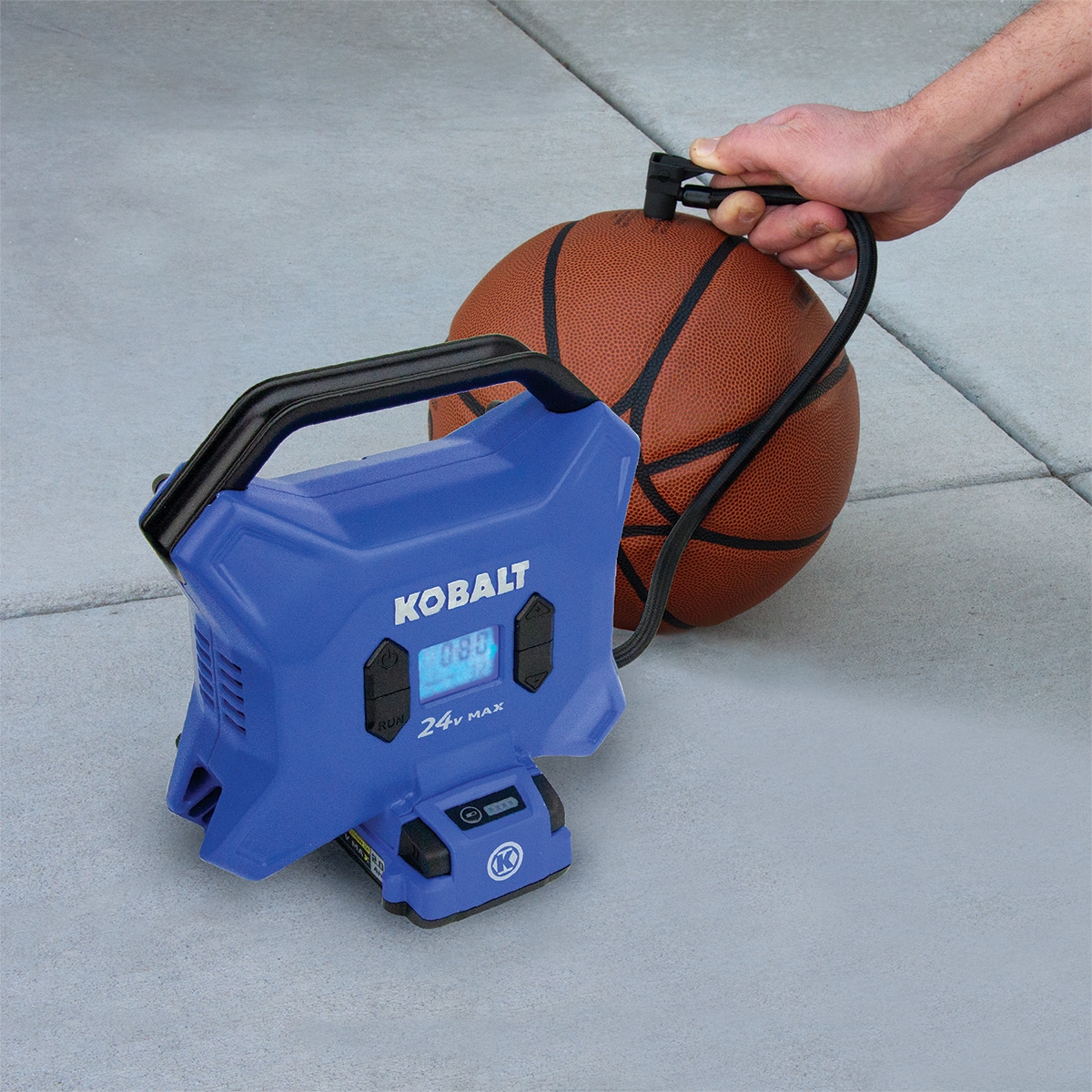 Inflador de aire Kobalt inalámbrico de alta presión de 24 voltios Li-ion (Fuente de energía: Batería) K24HP