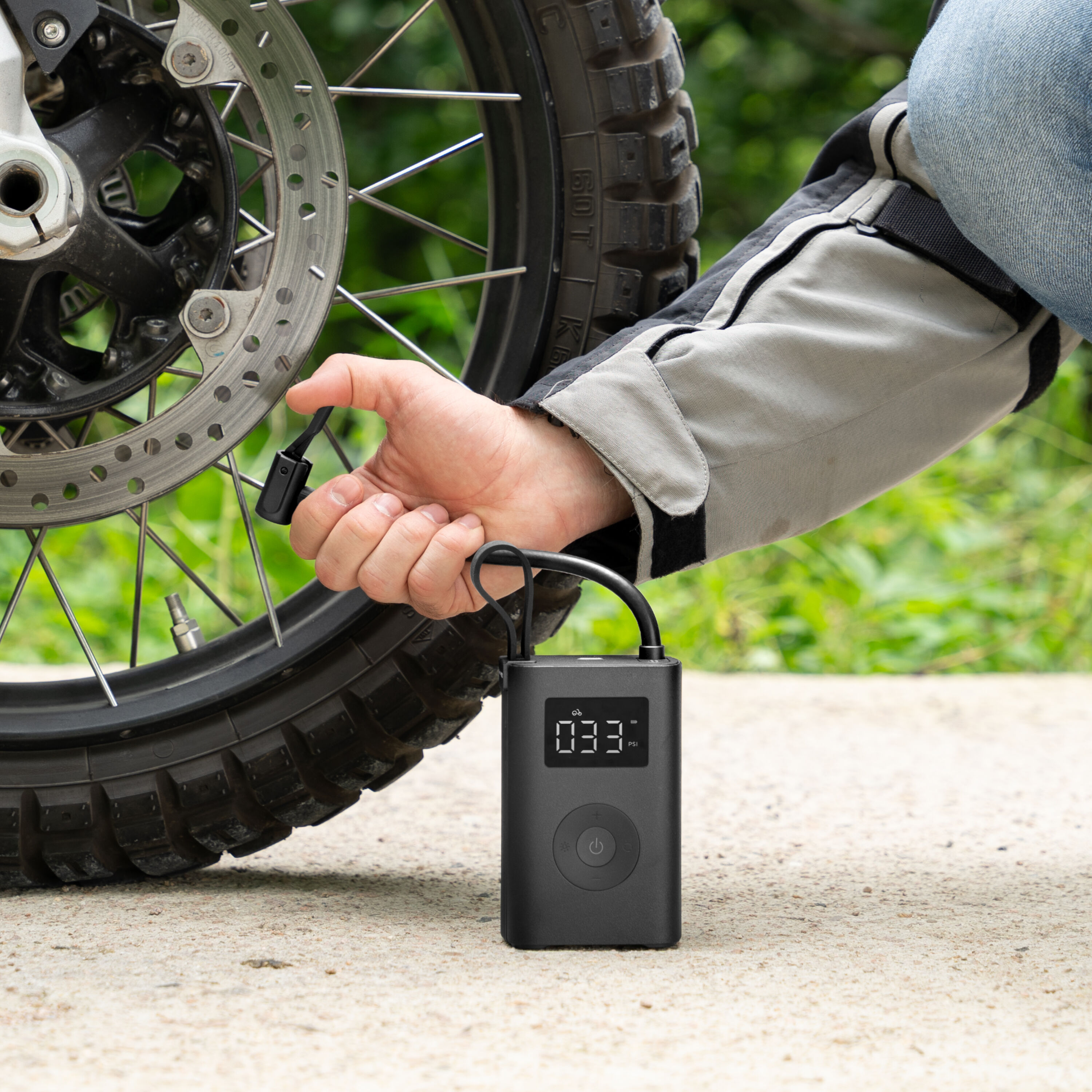 Bombín Eléctrico HOTO ADV 7.2-volt Li-ion Inflador de Aire (Fuente de Alimentación: Batería) QWCQA001
