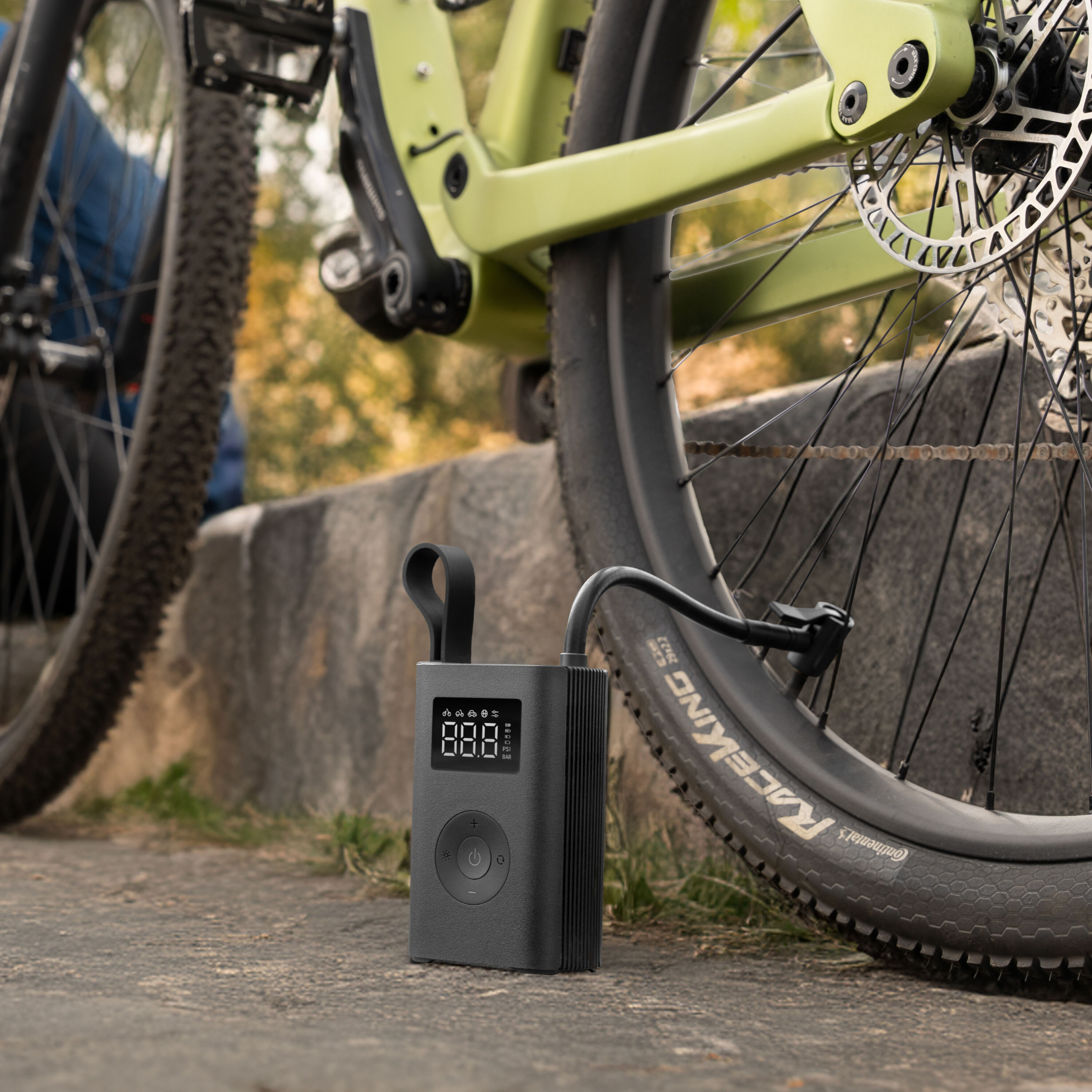 Bombín Eléctrico HOTO ADV 7.2-volt Li-ion Inflador de Aire (Fuente de Alimentación: Batería) QWCQA001