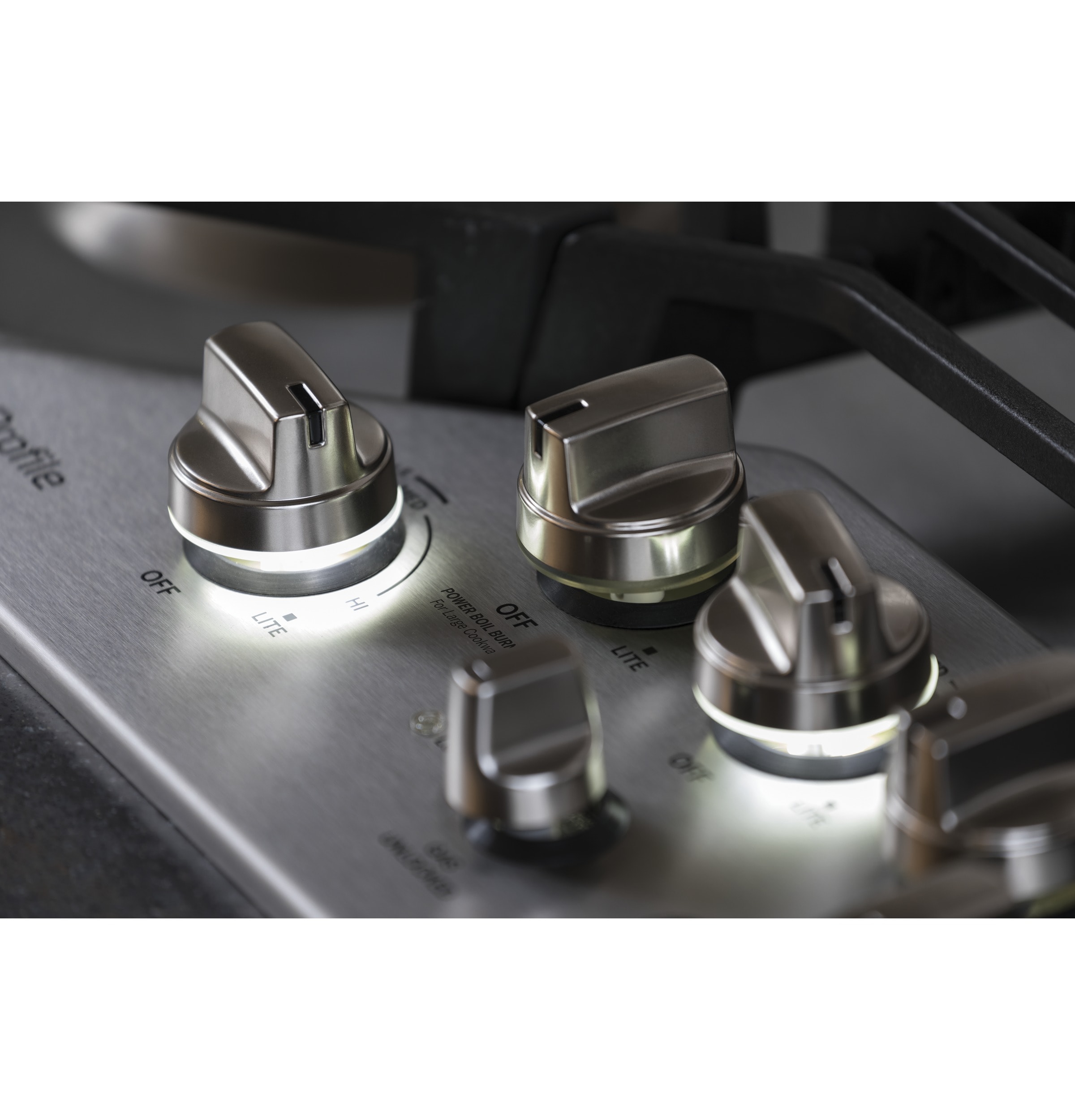 Estufa de gas de acero inoxidable GE Profile con 5 quemadores de 36 pulgadas - PGP7036SLSS