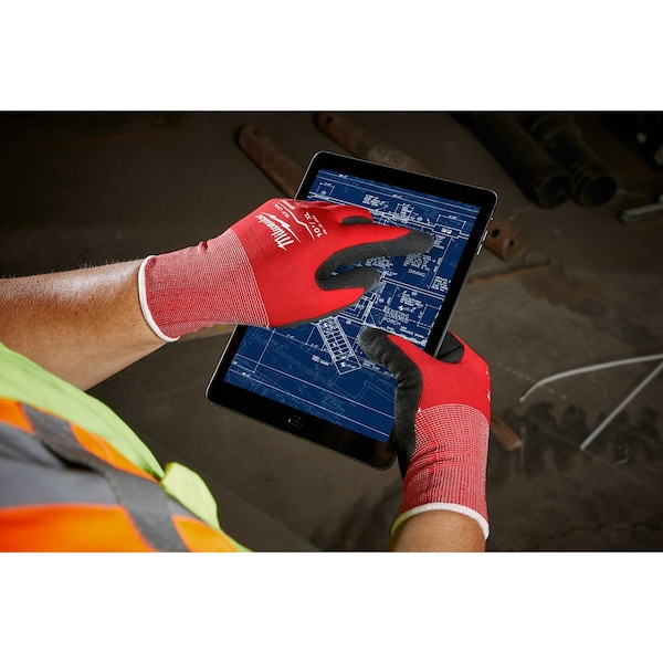 Guantes Milwaukee Tool con recubrimiento de nitrilo de nivel de corte 1 - 2X-Grande (12 pares), Nivel de corte A4, 13 ga, Rojos, 2XL - 48-22-8904B.