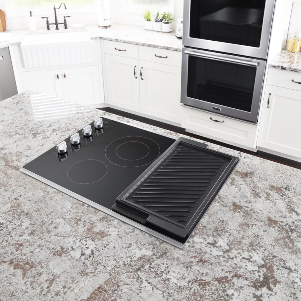 Encimera eléctrica de acero inoxidable liso (radiante) Maytag de 30 pulgadas con 4 quemadores y elemento puente MEC8830HS