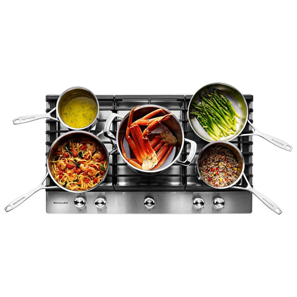 Parrilla de gas de acero inoxidable de 36 pulgadas con 5 quemadores de KitchenAid