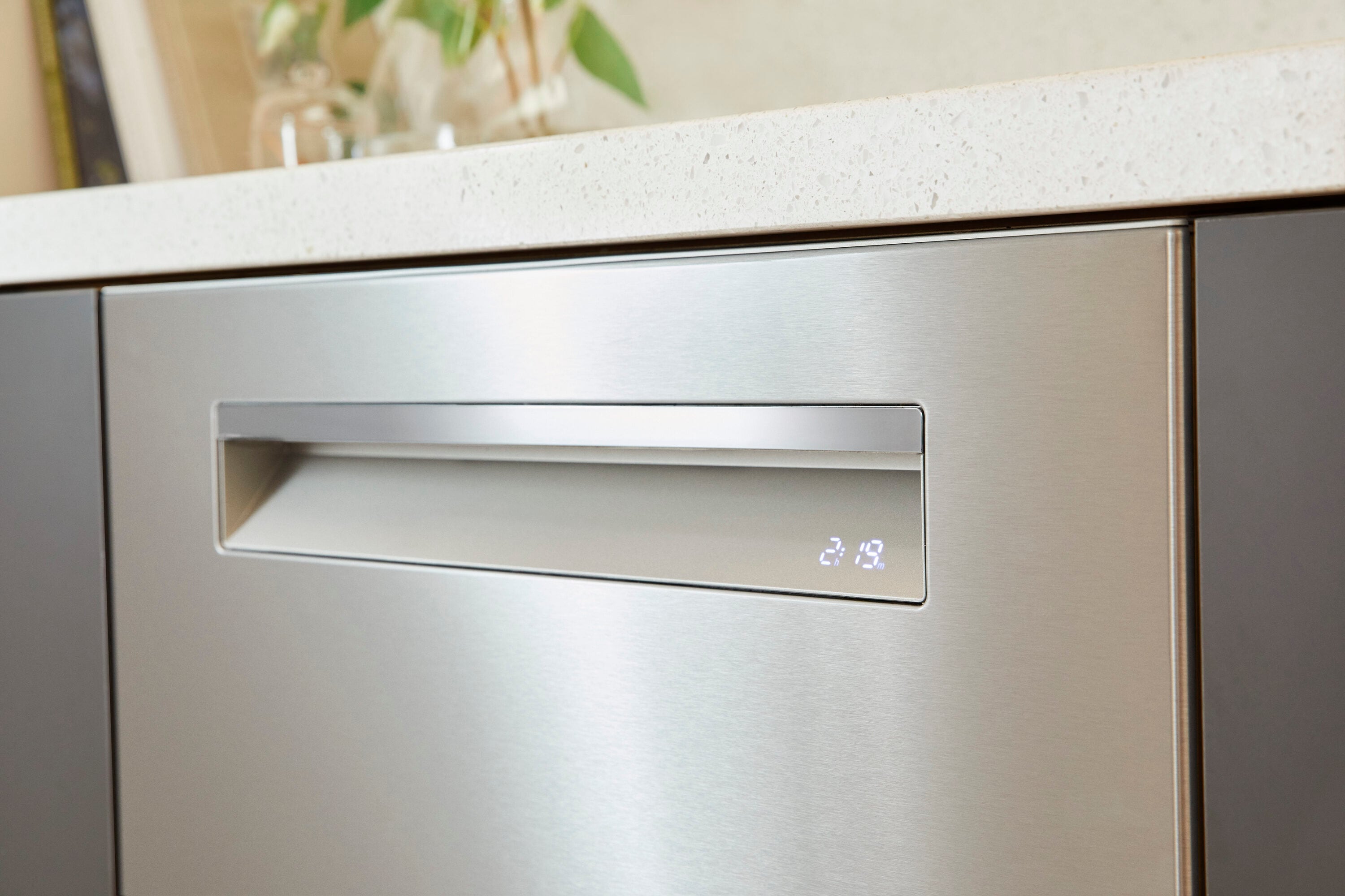 Lavavajillas Empotrado Bosch Benchmark Series de 24 pulgadas con Tercer Riel (Acero inoxidable) Certificado ENERGY STAR, Nivel de Sonido más bajo de 38 Decibeles SHP9PCM5N