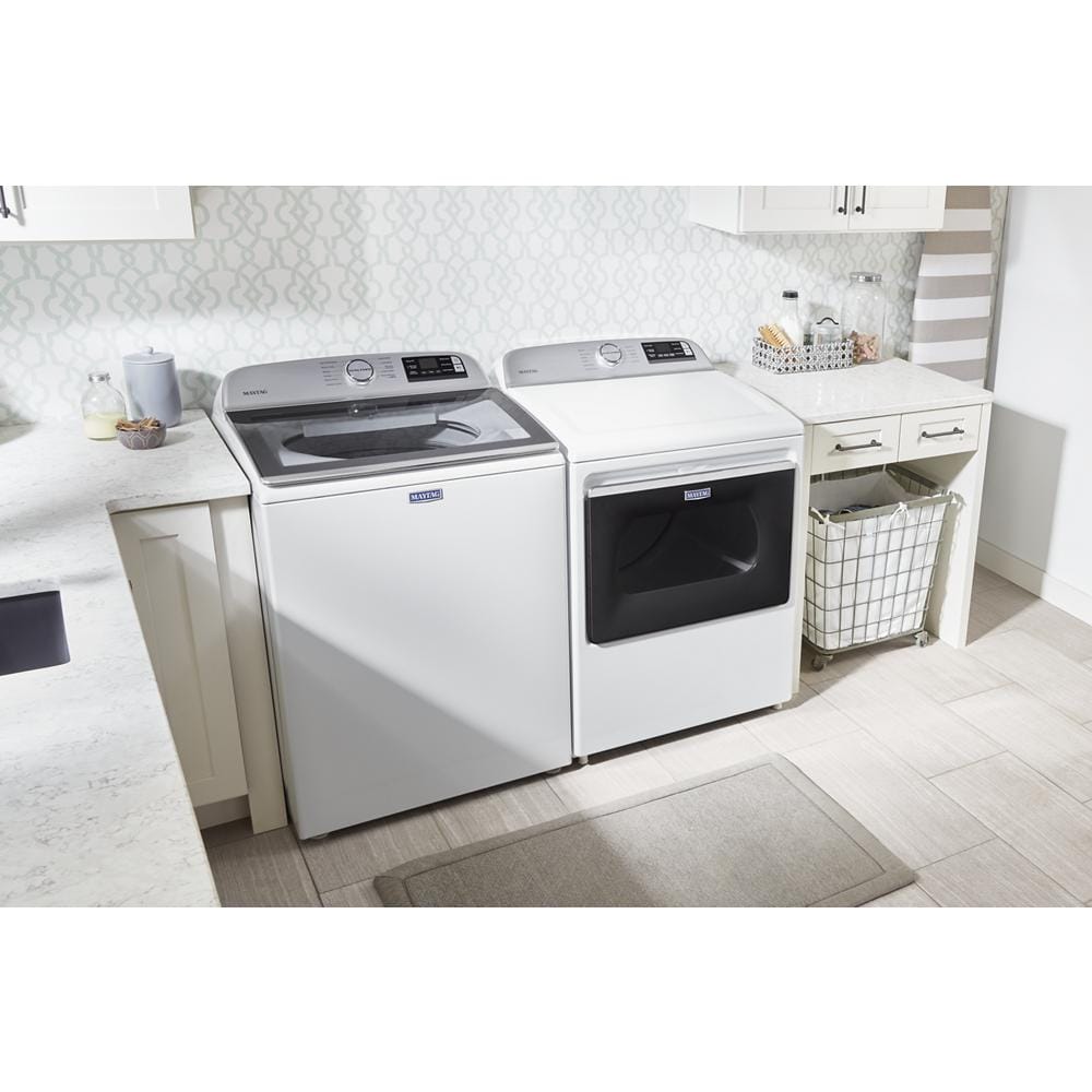 Secadora de gas con capacidad de 7.4 pies cúbicos compatible con tecnología inteligente (Blanca)