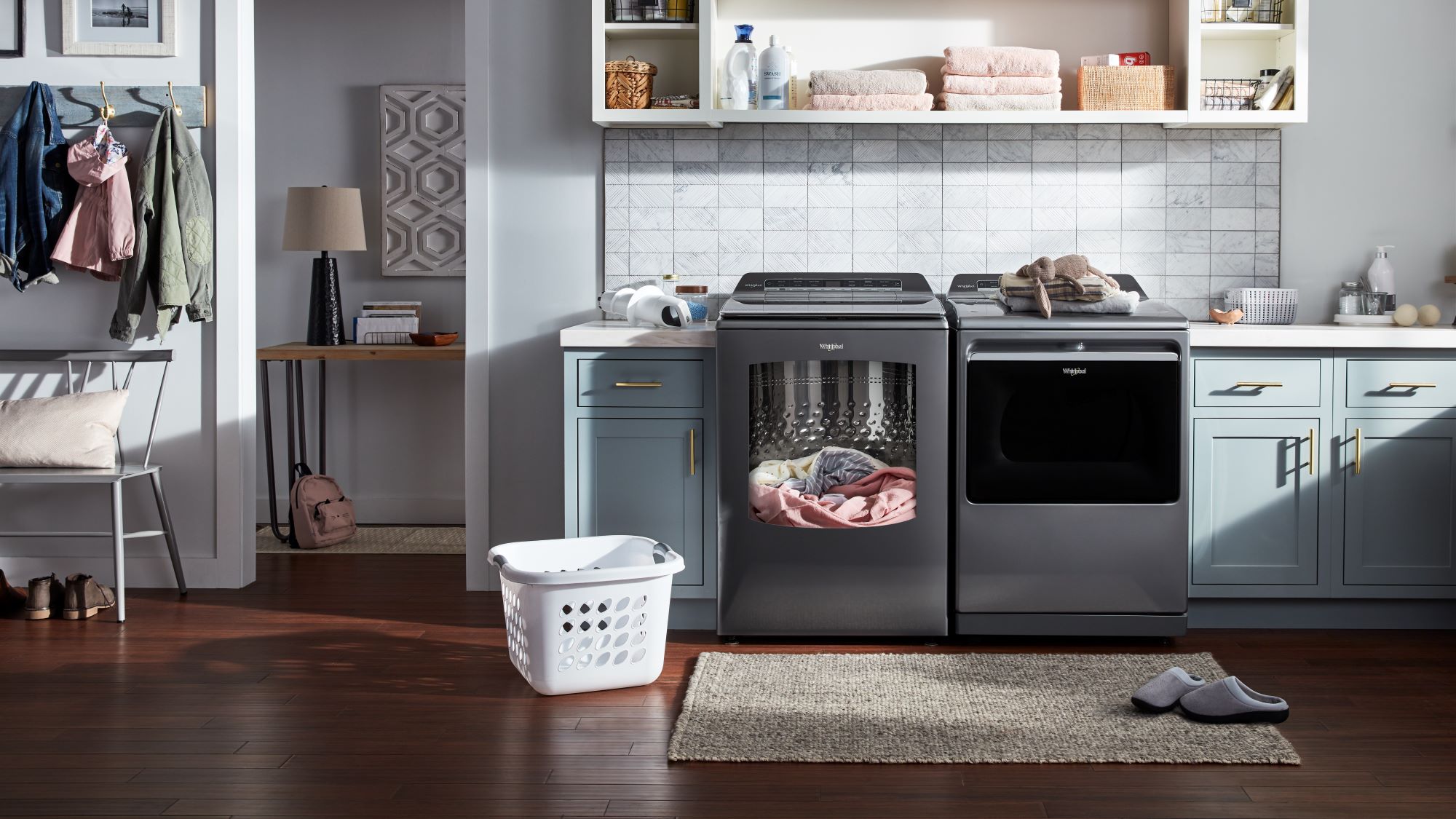 Secadora de gas con capacidad de 7.4 pies cúbicos, ciclo de vapor y compatible con tecnología inteligente (color cromo) Whirlpool Smart Capable certificada por Energy Star WGD8127LC