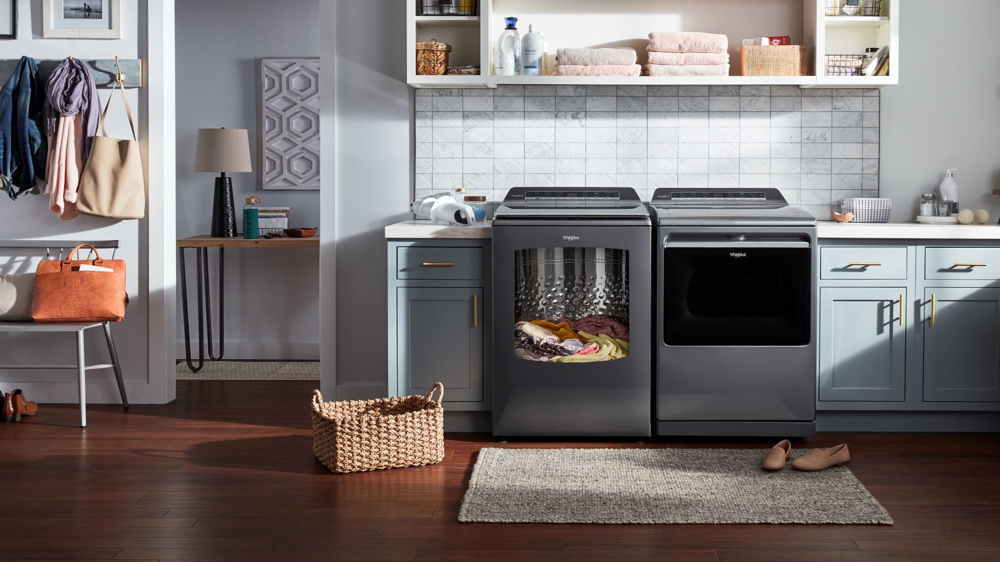 Secadora de gas con capacidad de 7.4 pies cúbicos, ciclo de vapor y compatible con tecnología inteligente (color cromo) Whirlpool Smart Capable certificada por Energy Star WGD8127LC