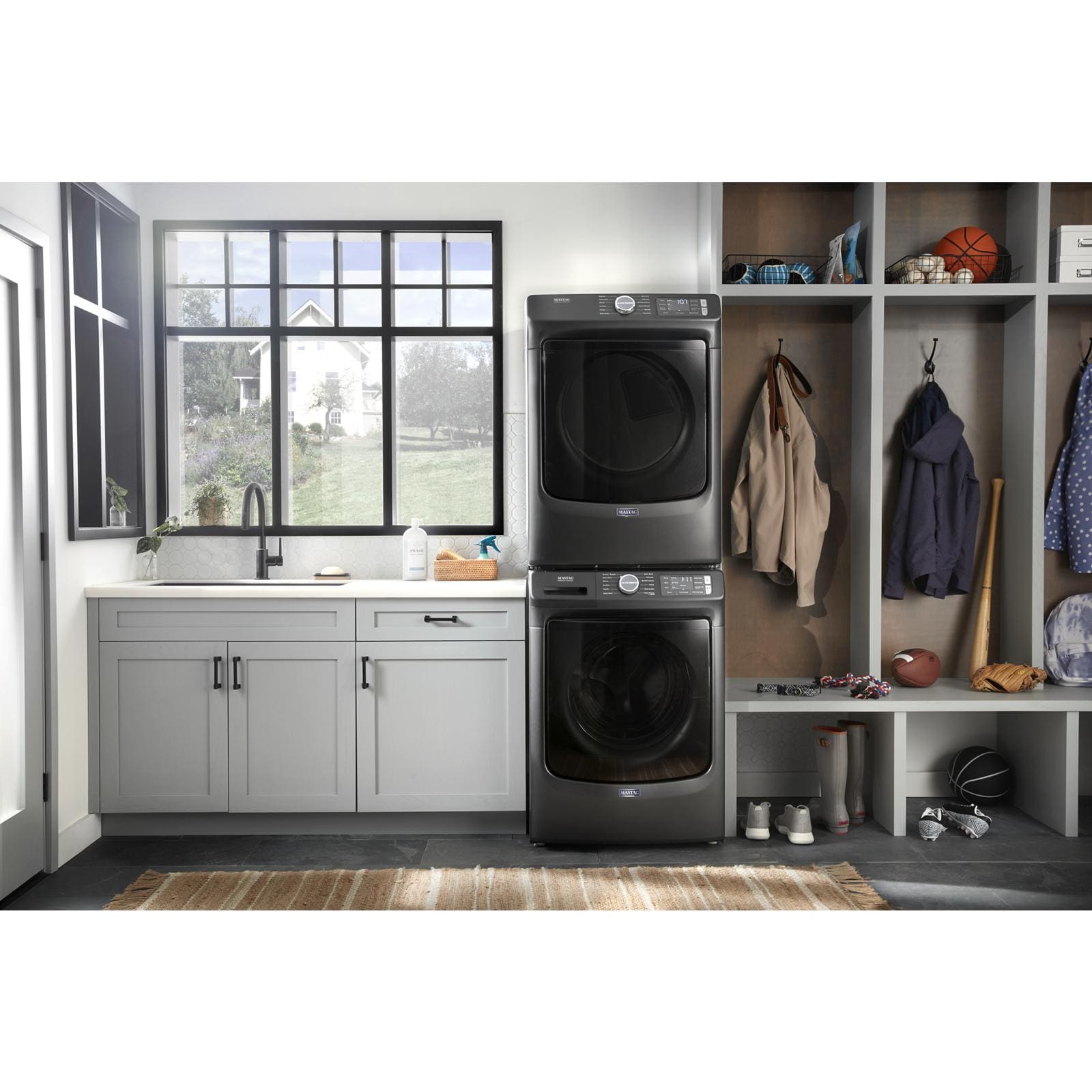 Secadora Eléctrica Apilable con Ciclo de Vapor de 7.3 Pies Cúbicos Maytag (Negro Volcánico) Certificada por Energy Star MED6630MBK
