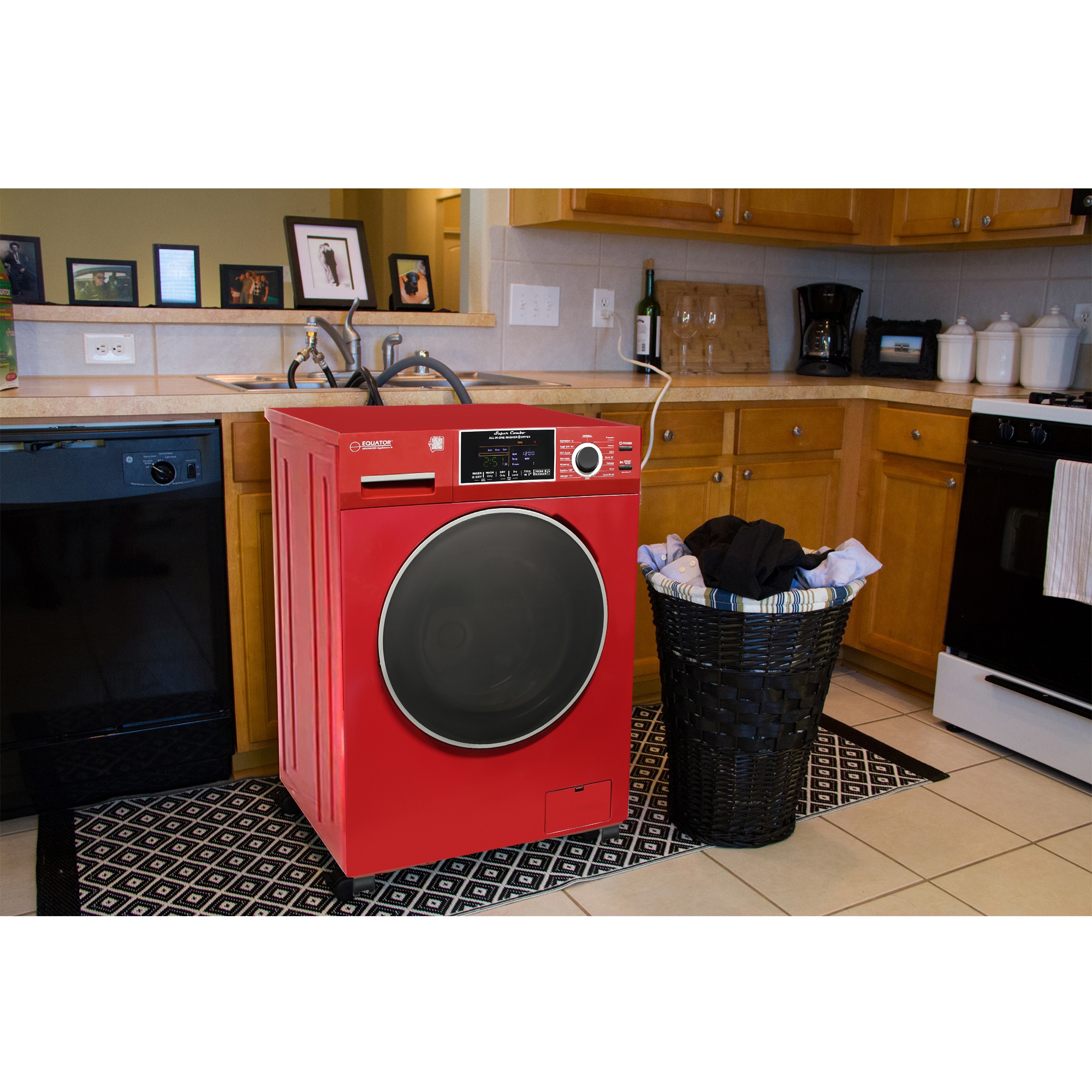 Lavadora Secadora Todo en Uno con capacidad de 1.62 pies cúbicos en color vino tinto de Equator Advanced Appliances.