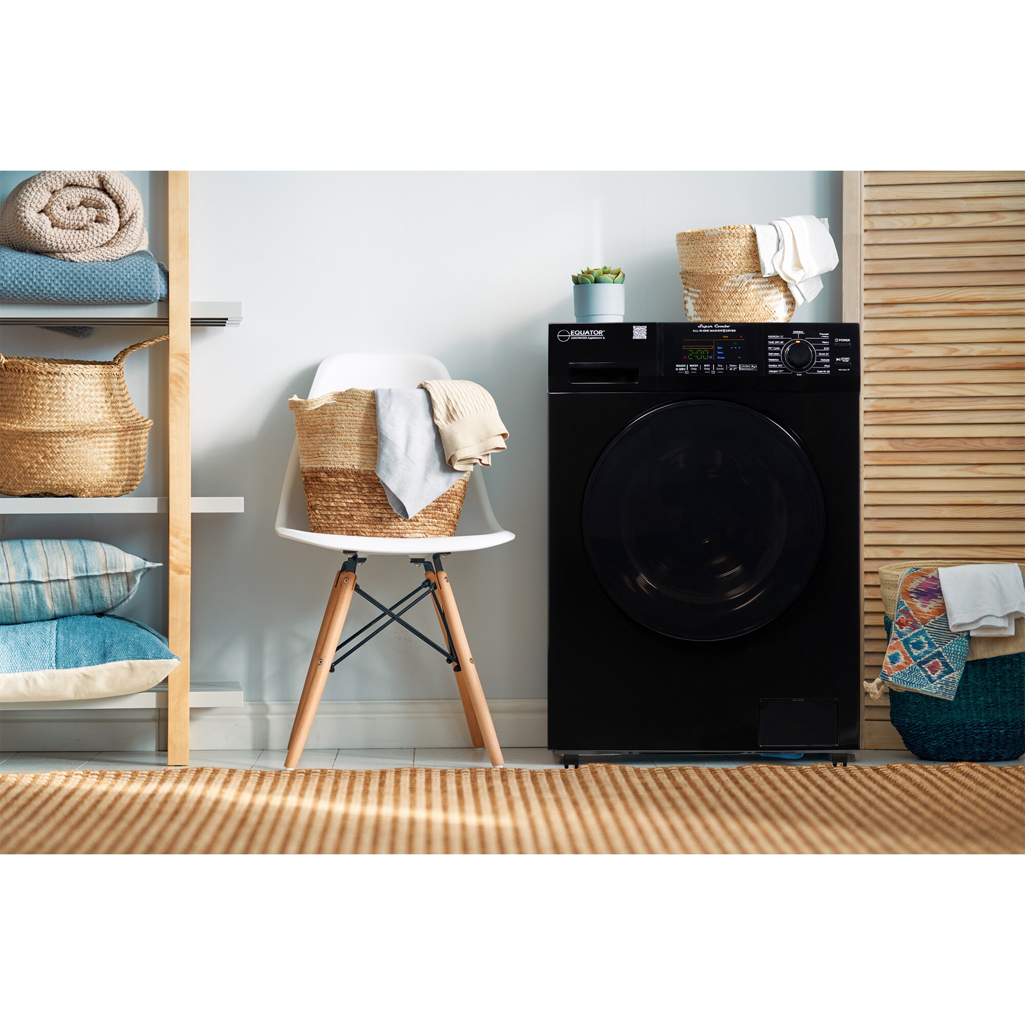 Combo de lavadora secadora todo en uno de capacidad de 1.62 pies cúbicos en color negro con ventilación Equator Advanced Appliances 4600 B + PBK 1070