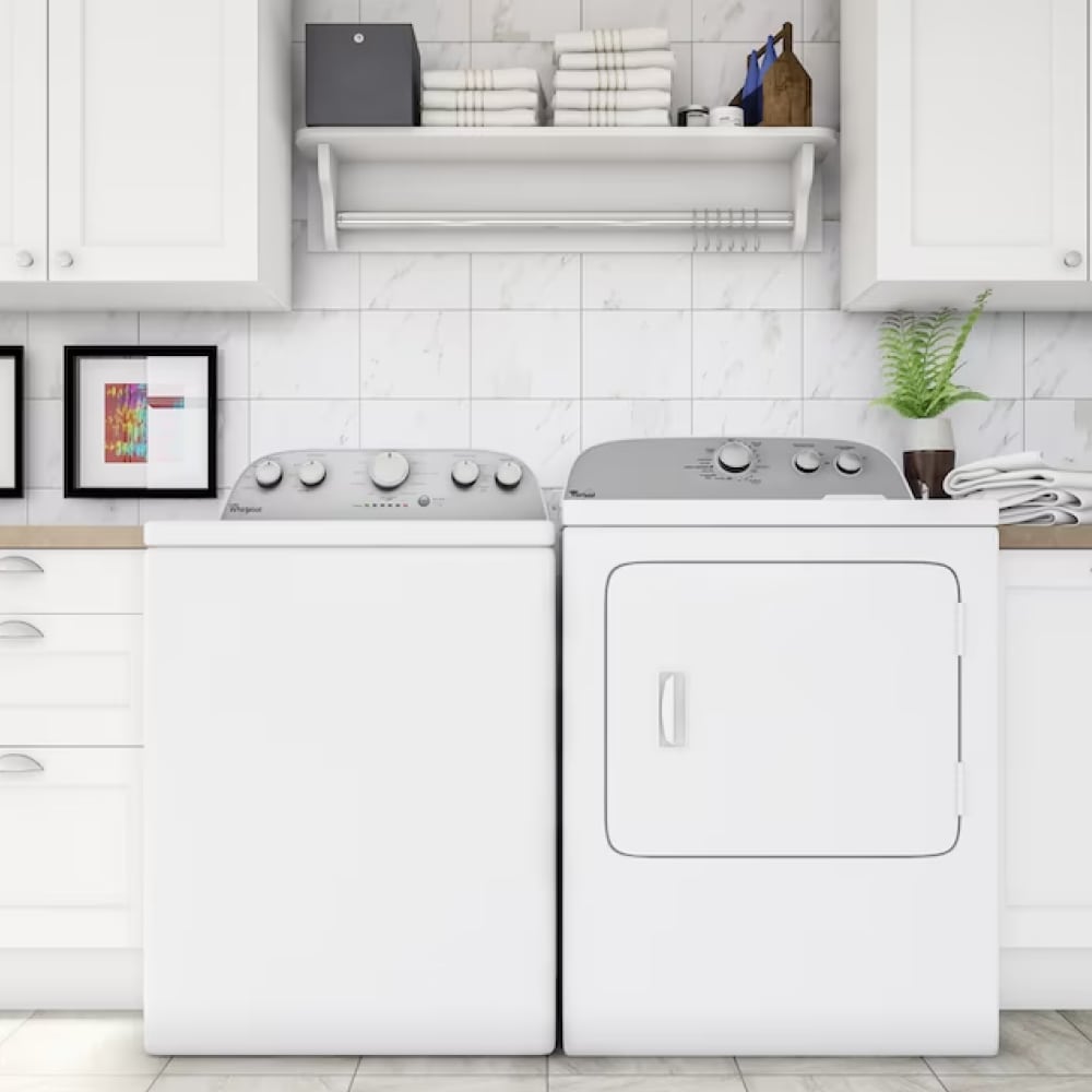 Secadora de gas ventilada de 7 pies cúbicos de Whirlpool (Blanca) WGD4815EW