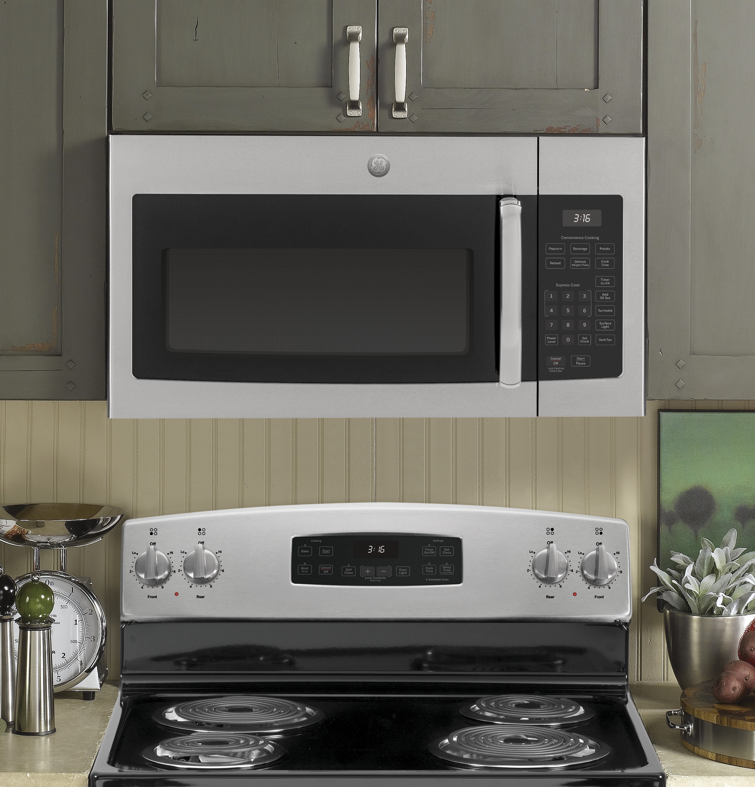 Horno de microondas sobre la estufa de 1.6 pies cúbicos y 29.9 pulgadas ( Acero inoxidable ) GE JVM3160RFSS