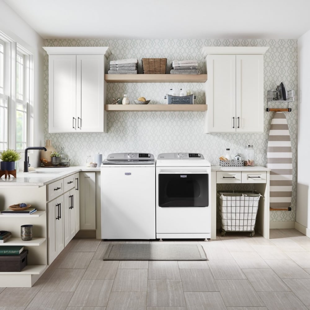 Lavadora de carga superior compatible con Smart de alta eficiencia de 5.3 pies cúbicos de Maytag (Blanca) ENERGY STAR MVW7232HW