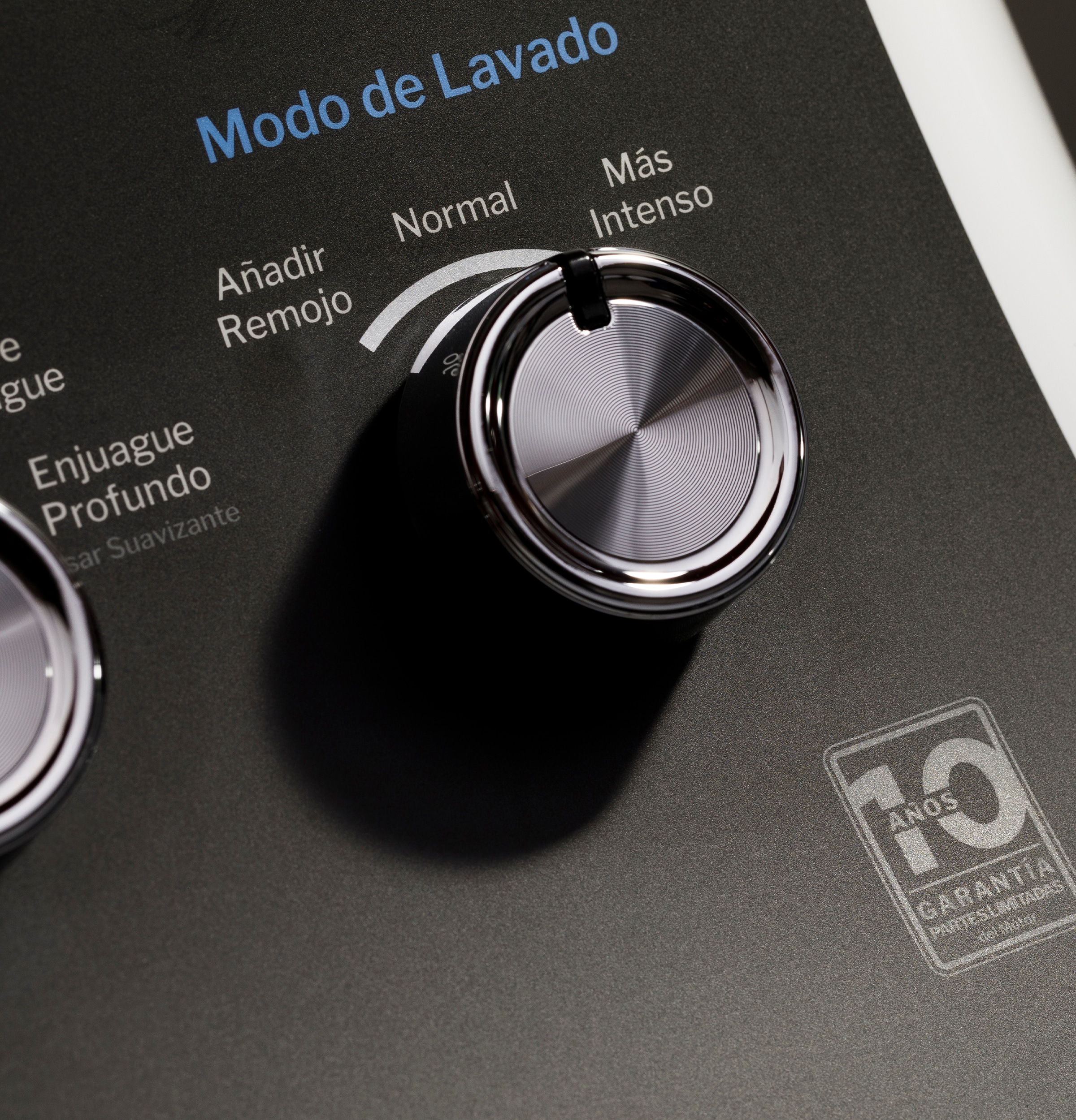 Panel de control en español para lavadora de carga superior de alta eficiencia con agitador de 4.5 pies cúbicos (blanco) ETW485ASWWB.