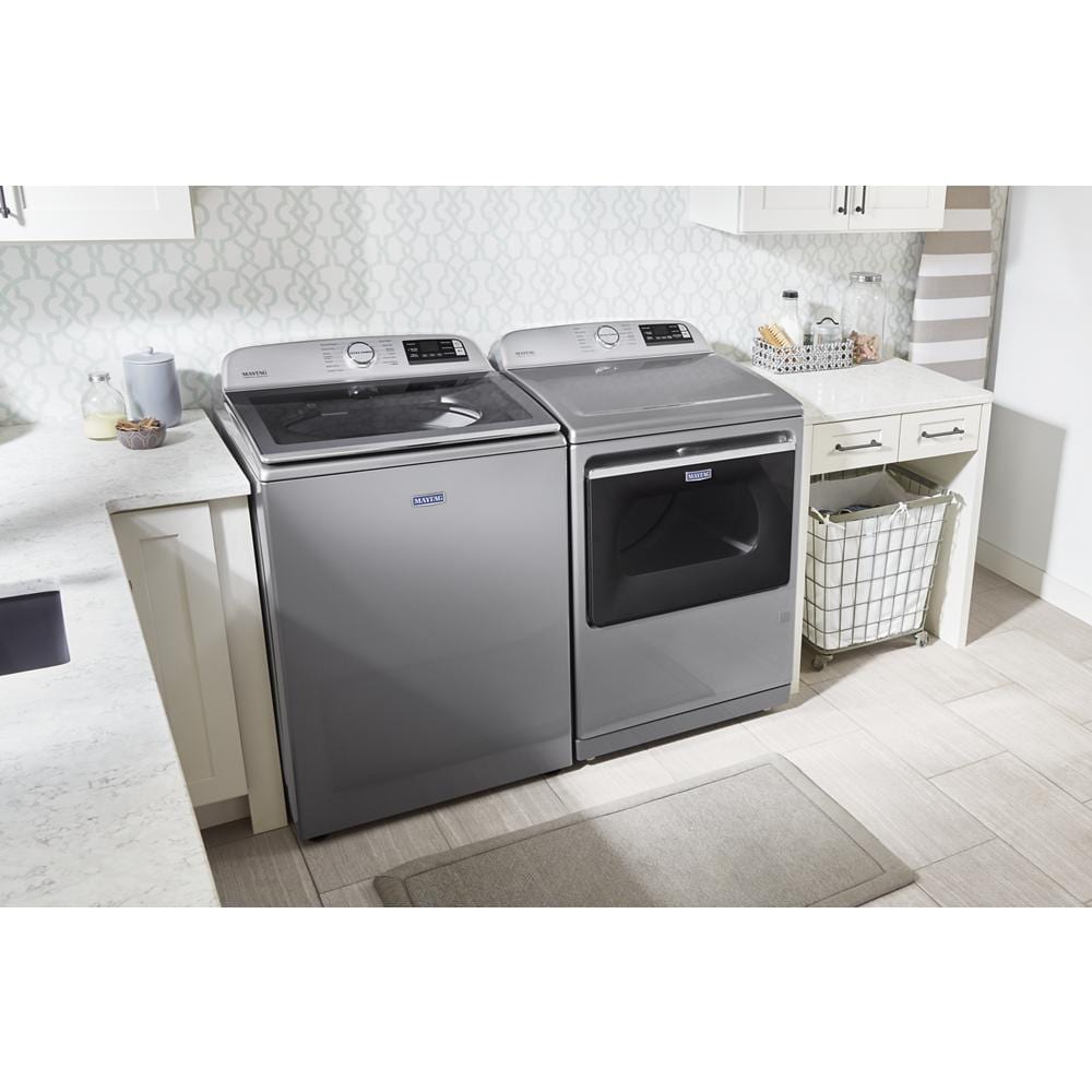 Lavadora de carga superior con agitador de alta eficiencia de 5.2 pies cúbicos, compatible con tecnología inteligente (Metálico) ENERGY STAR MVW7230HC de Maytag