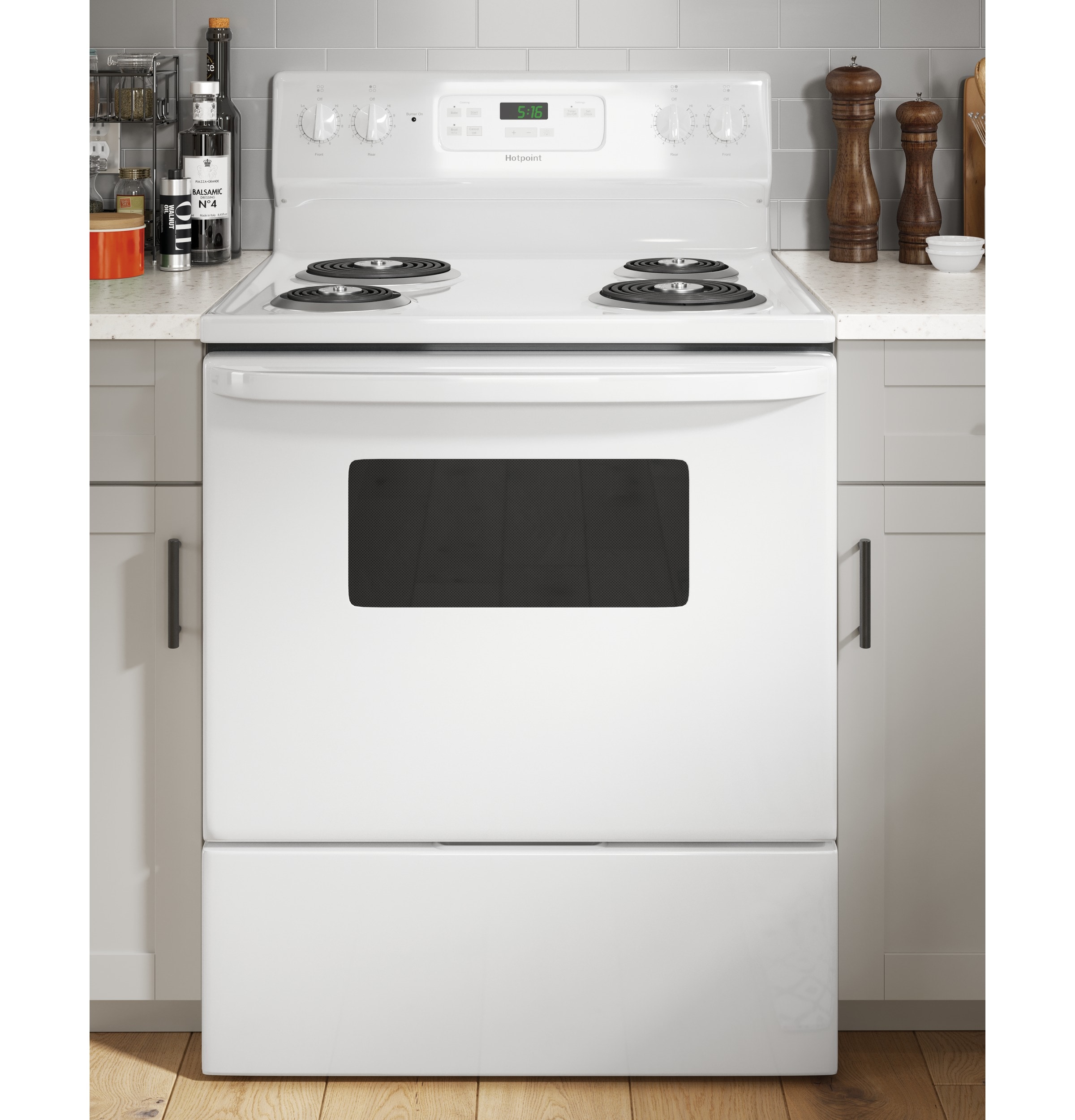 Estufa Eléctrica Independiente de 4 quemadores y 5.0 pies cúbicos Hotpoint de 30 pulgadas (Blanca) RBS360DMWW