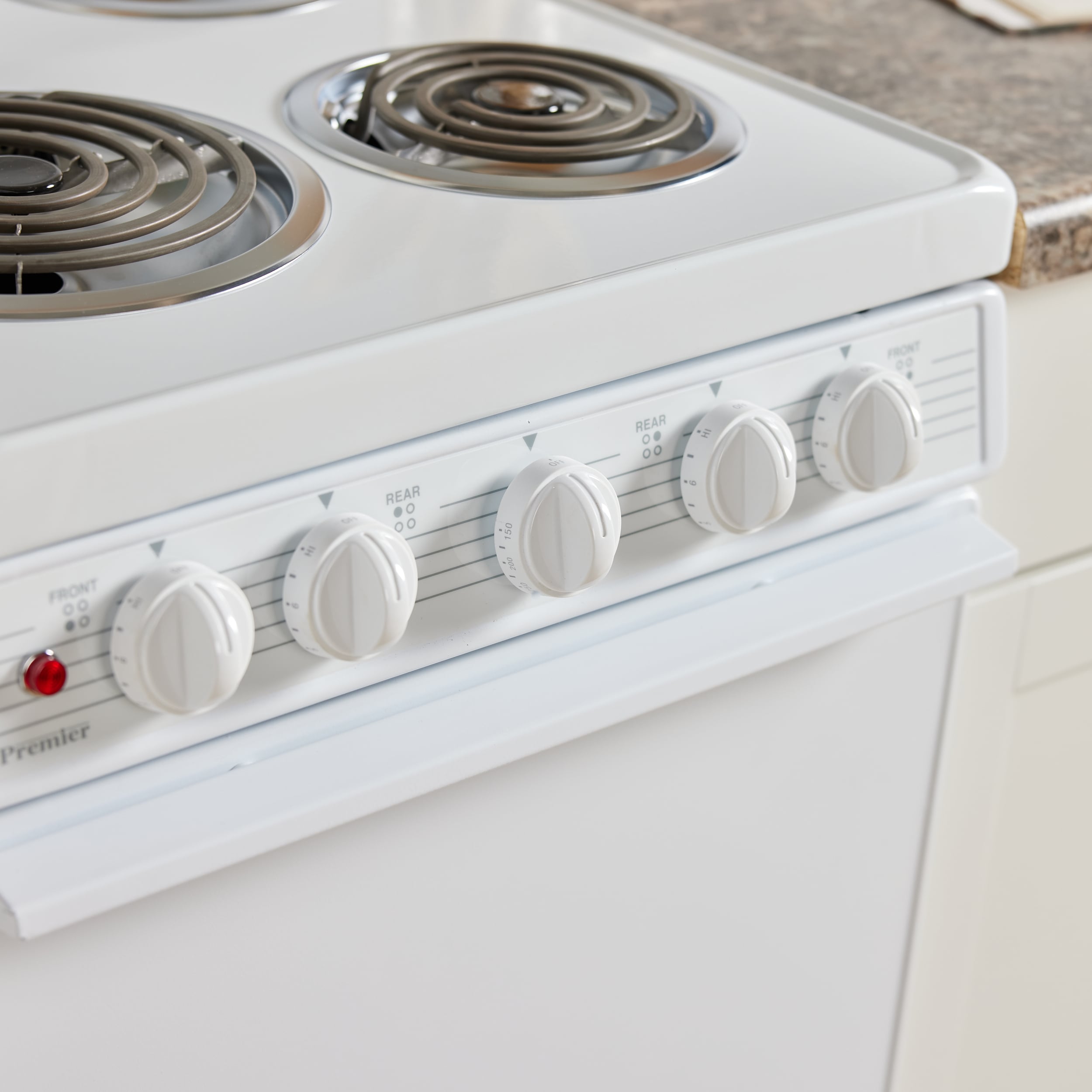 Estufa eléctrica independiente de 4 quemadores y 2.4 pies cúbicos en color blanco
