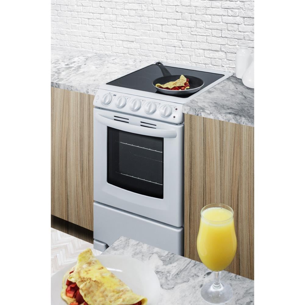 Estufa eléctrica independiente Summit Appliance White Pearl 20 pulgadas con 4 quemadores y 2.3 pies cúbicos de capacidad en color blanco.