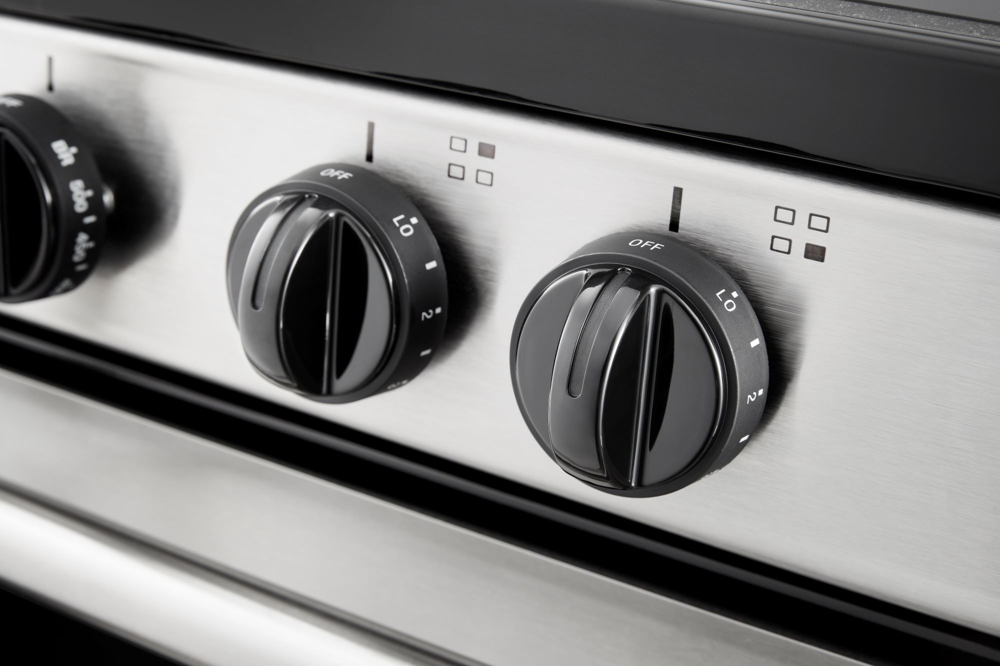 Estufa eléctrica independiente con 4 quemadores y cubierta de vidrio de 24 pulgadas de Whirlpool (Acero inoxidable) - Capac. 2.96 pies cúbicos
