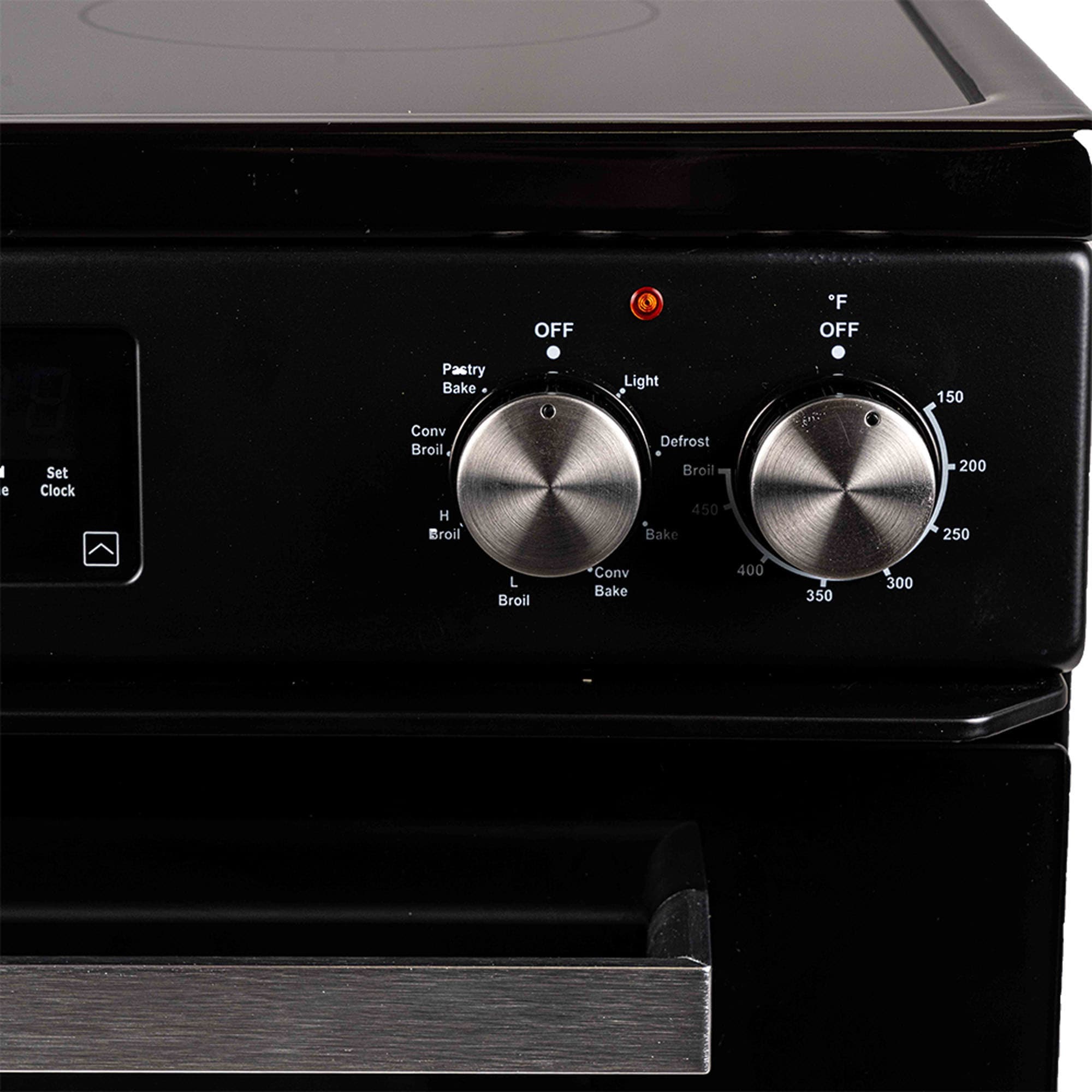 Estufa Eléctrica Independiente con Horno de Convección de 2.9 pies cúbicos y 4 quemadores en vidrio negro de 24 pulgadas Magic Chef