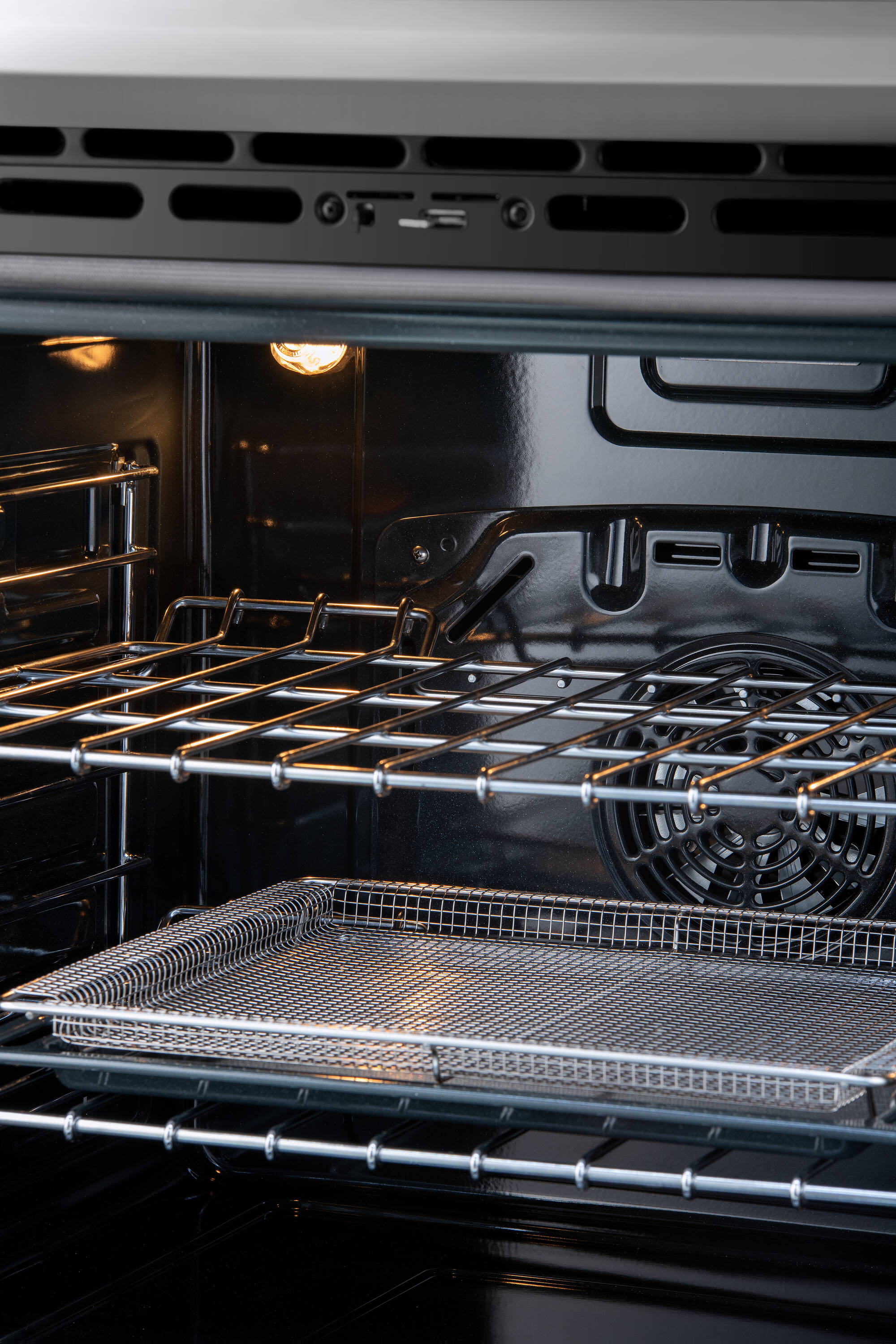 Estufa de Inducción de Pie con Horno de Convección de Aire Freidora - Acero Inoxidable 30 pulgadas con 4 quemadores