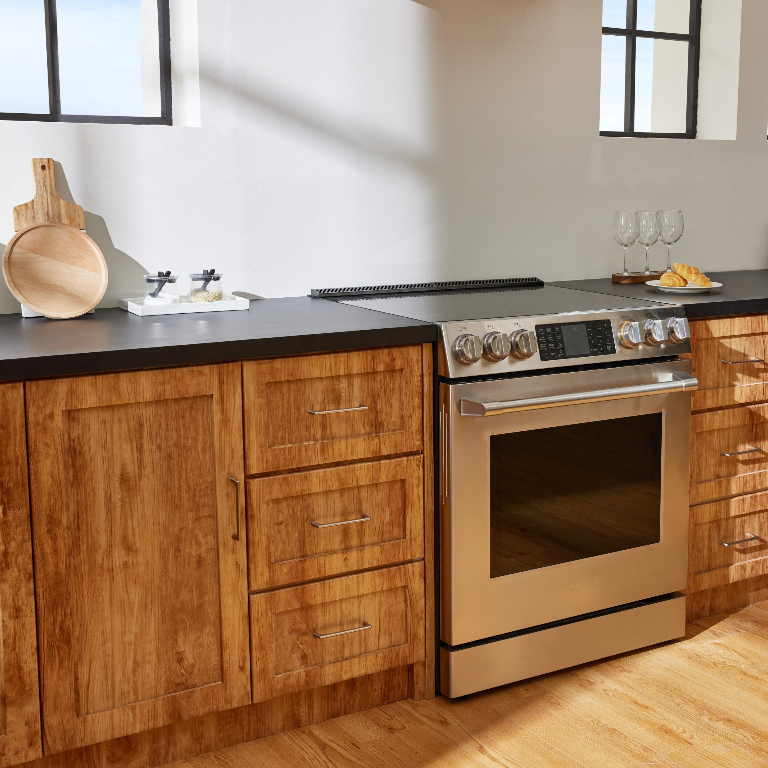 Estufa eléctrica deslizable con horno de convección de freír al aire de 5.7 pies cúbicos y 5 quemadores en vidrio de 30 pulgadas (acero inoxidable) de FOTILE