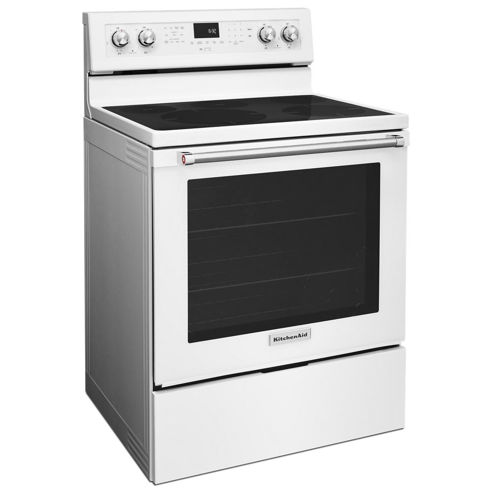 Estufa eléctrica independiente con horno de convección de 6.4 pies cúbicos, 5 quemadores y cubierta de vidrio de 30 pulgadas en color blanco KitchenAid
