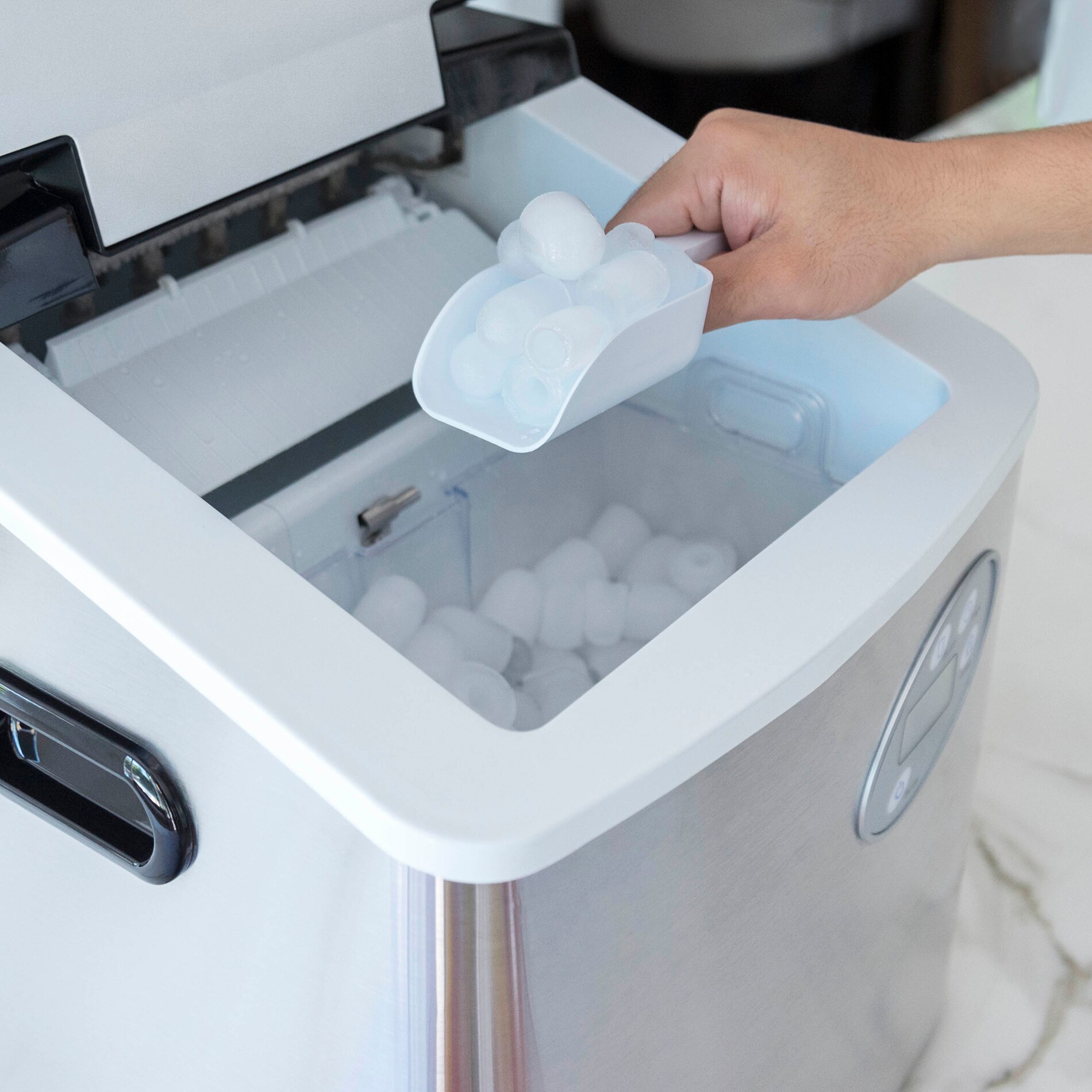Nueva máquina de hacer hielo de bala de 50 libras al día para encimera o portátil (acero inoxidable y negro) AI-215SS