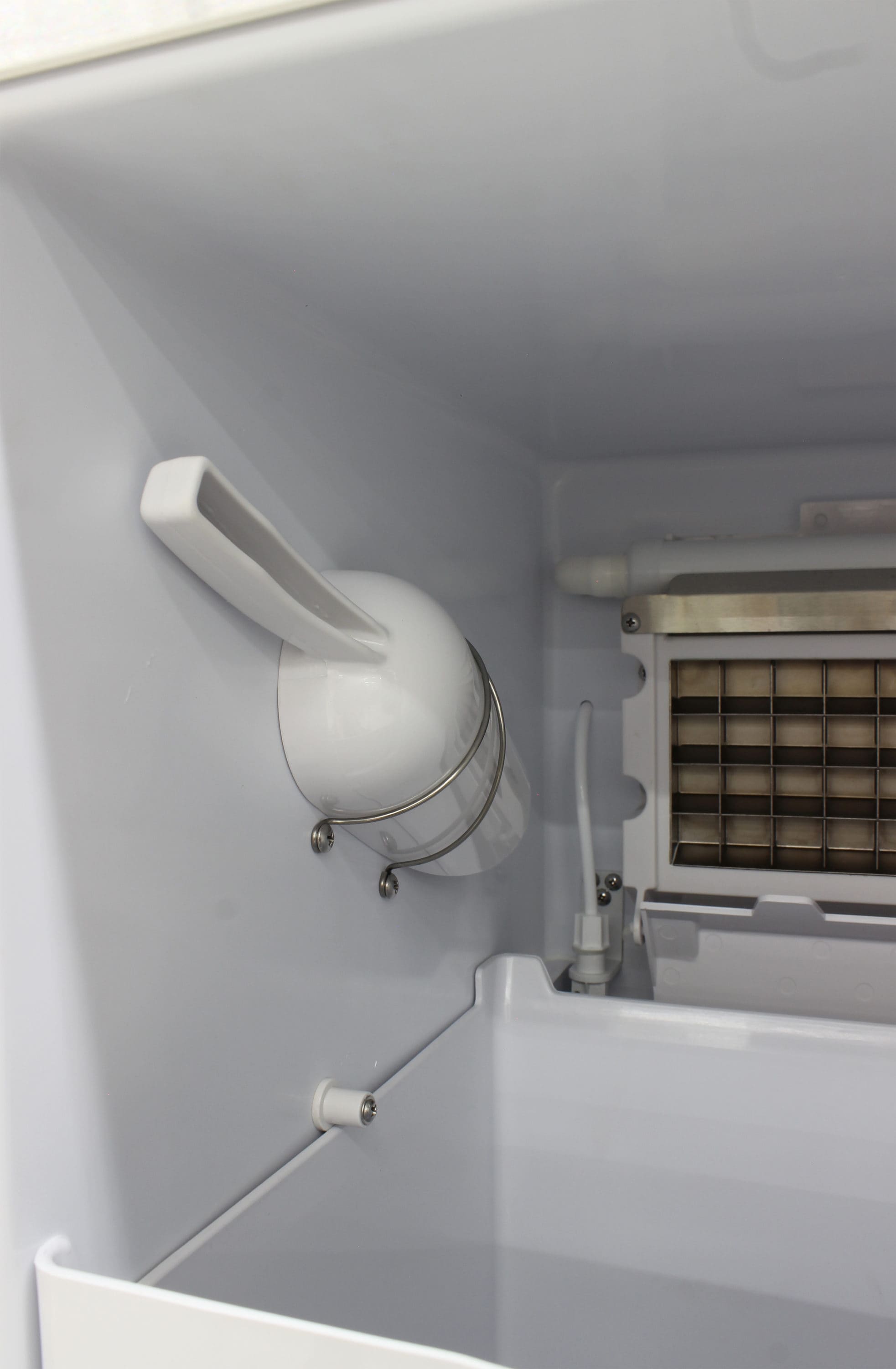 Fabricadora de Hielo de Cubitos Brama de 50 libras al día (Acero inoxidable) BR-15OUIM-SS